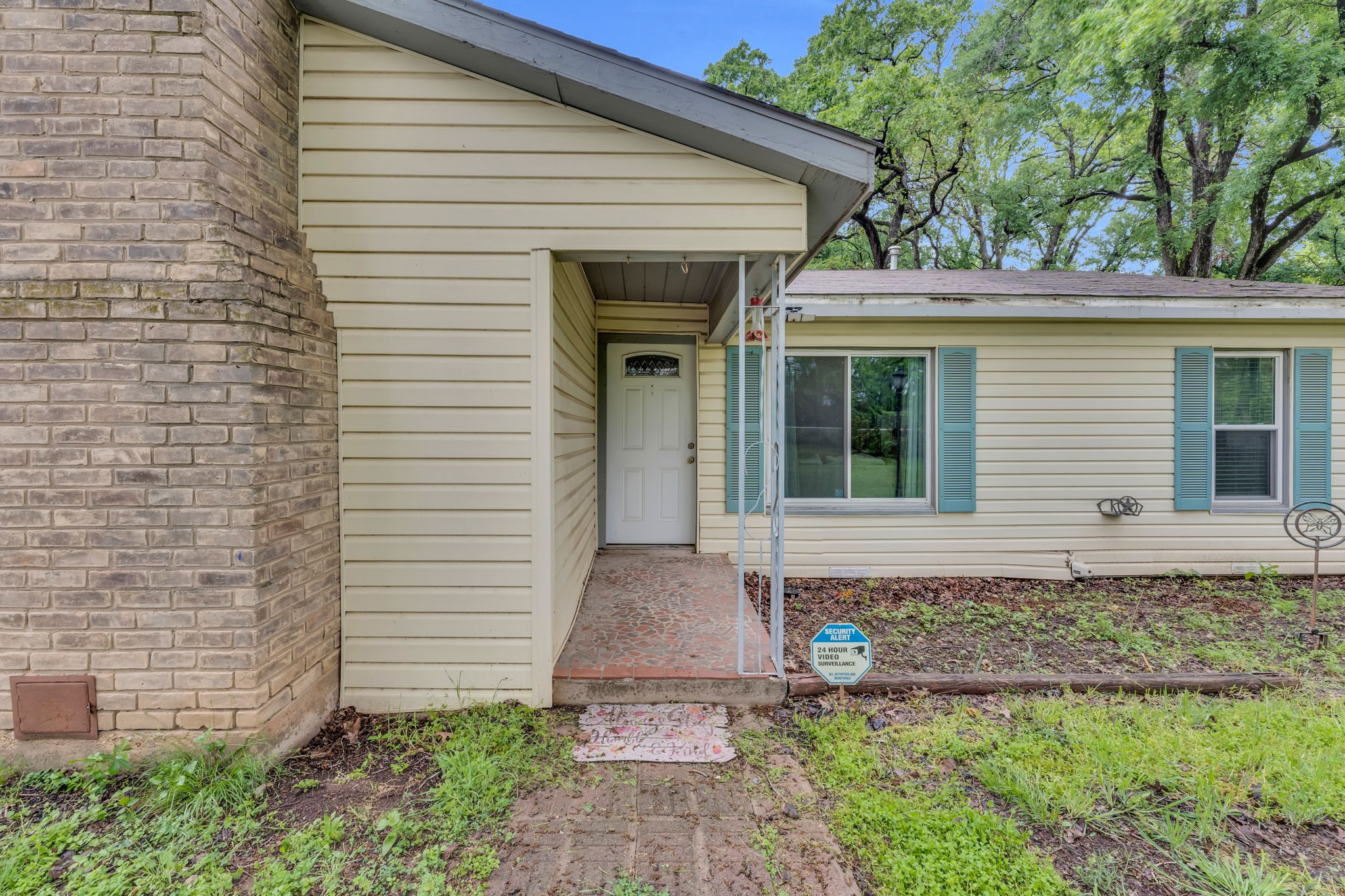 600 N Dick Price Road