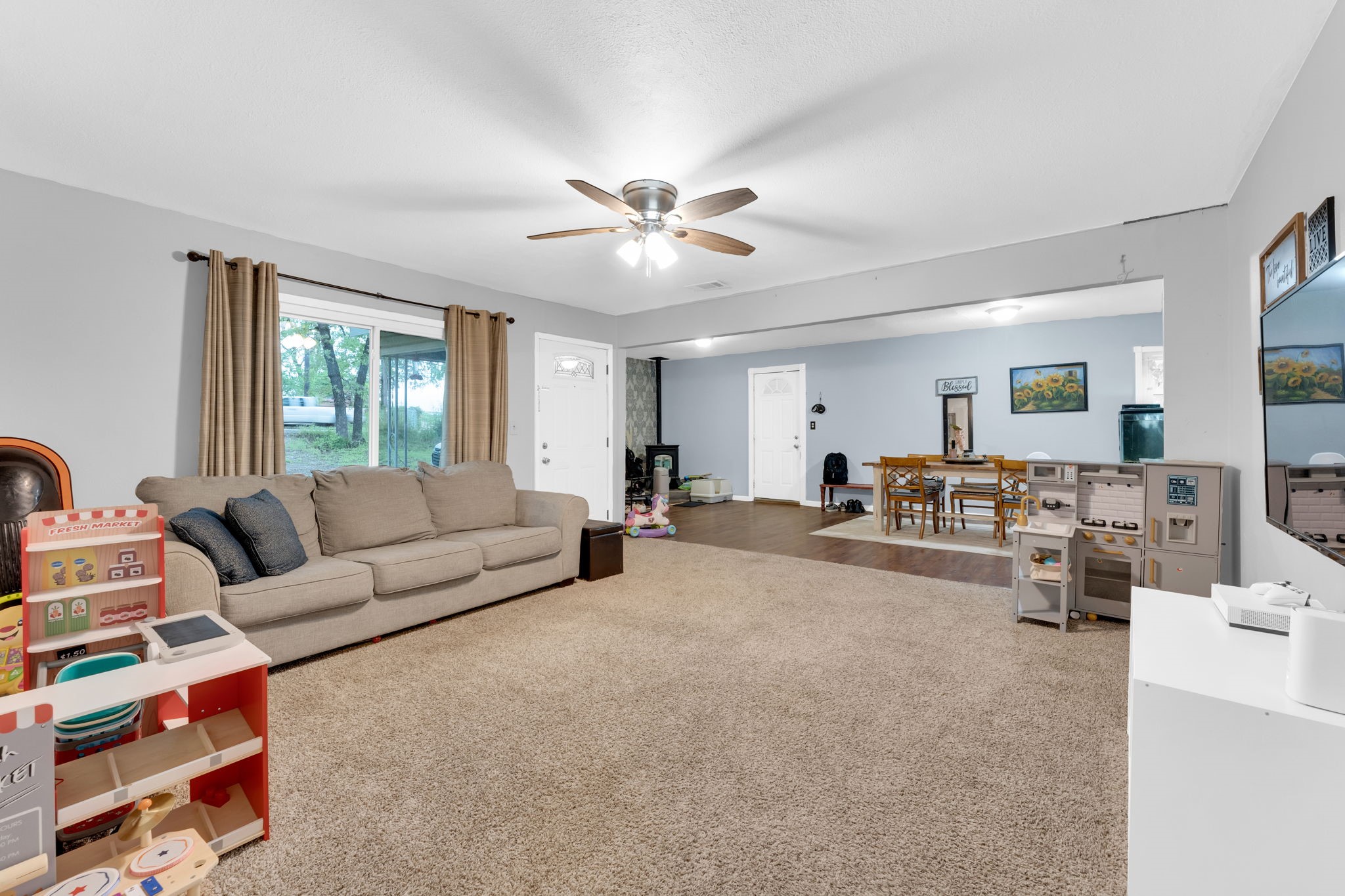 600 N Dick Price Road