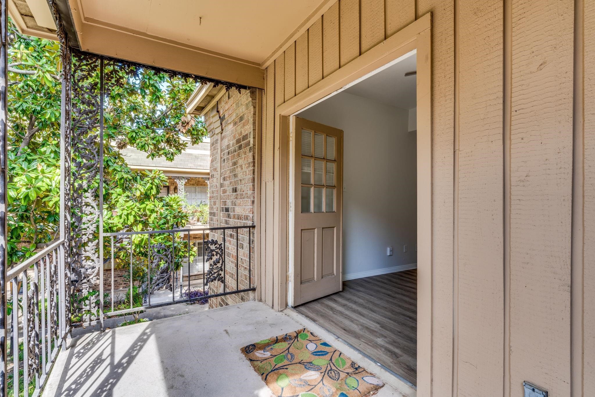 4347 Bellaire Drive S 232S