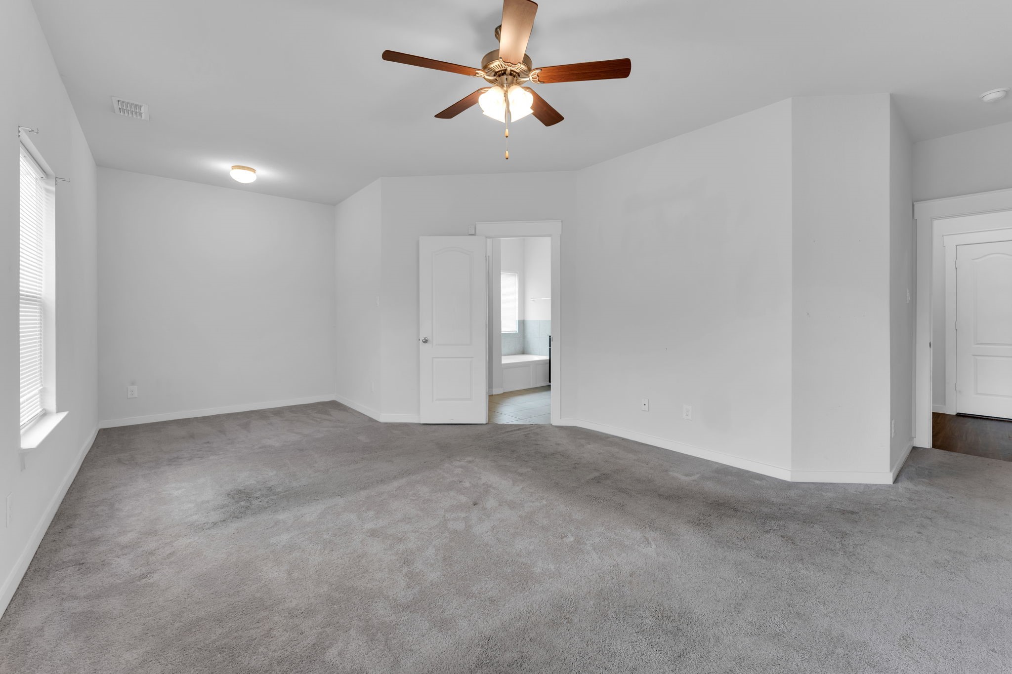 215 Greenhill Street