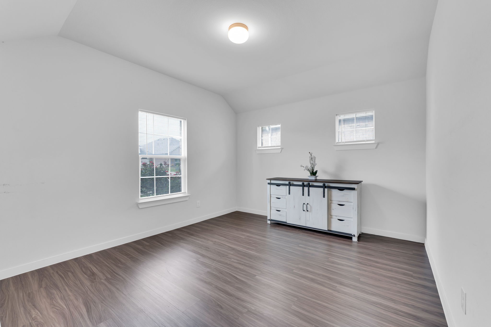 215 Greenhill Street