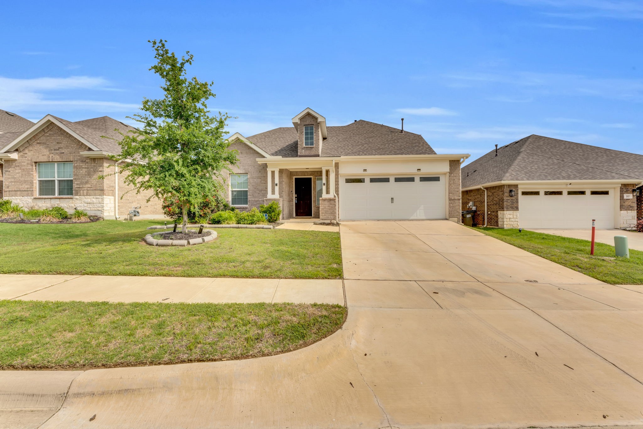 215 Greenhill Street