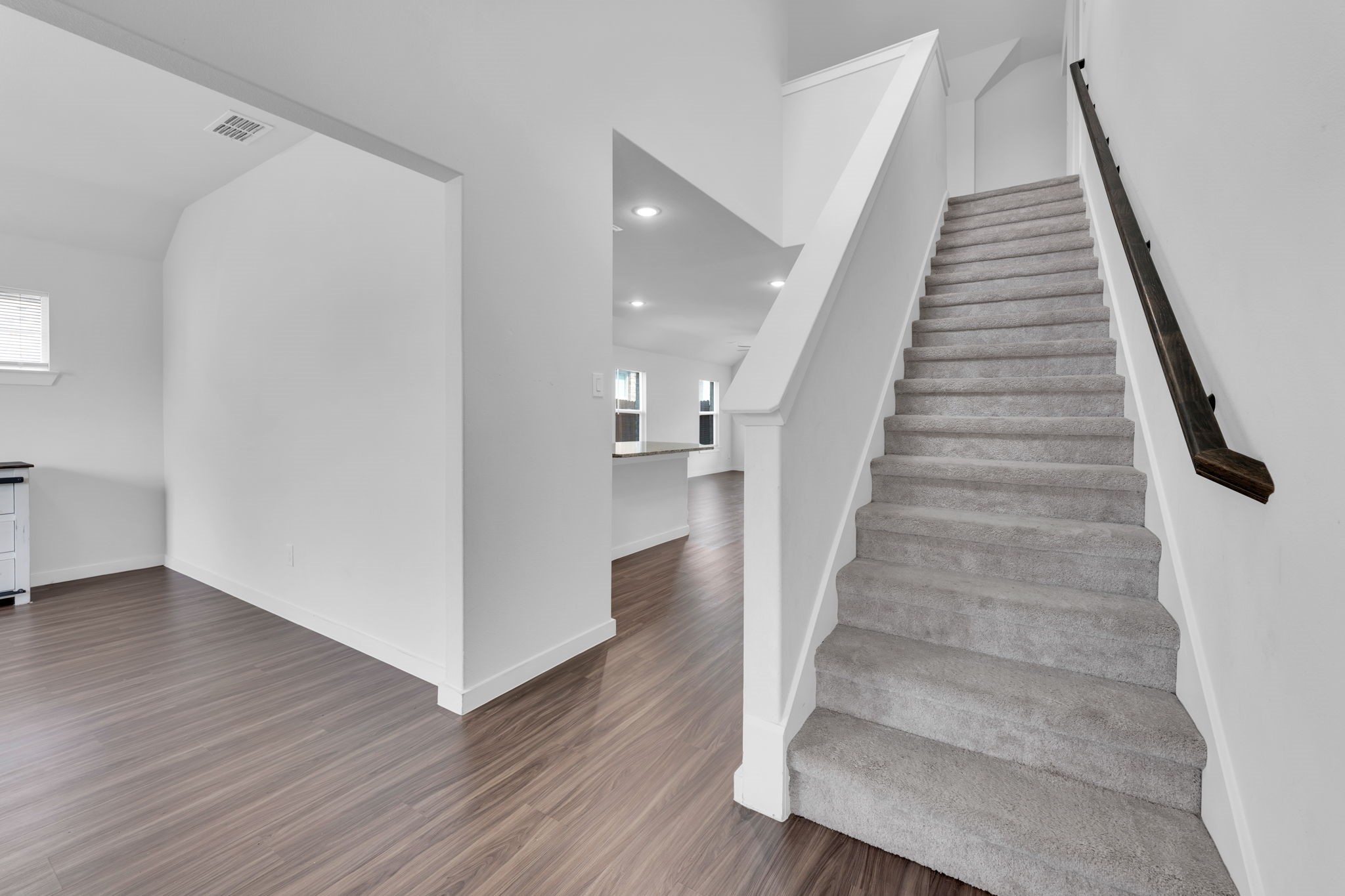 215 Greenhill Street