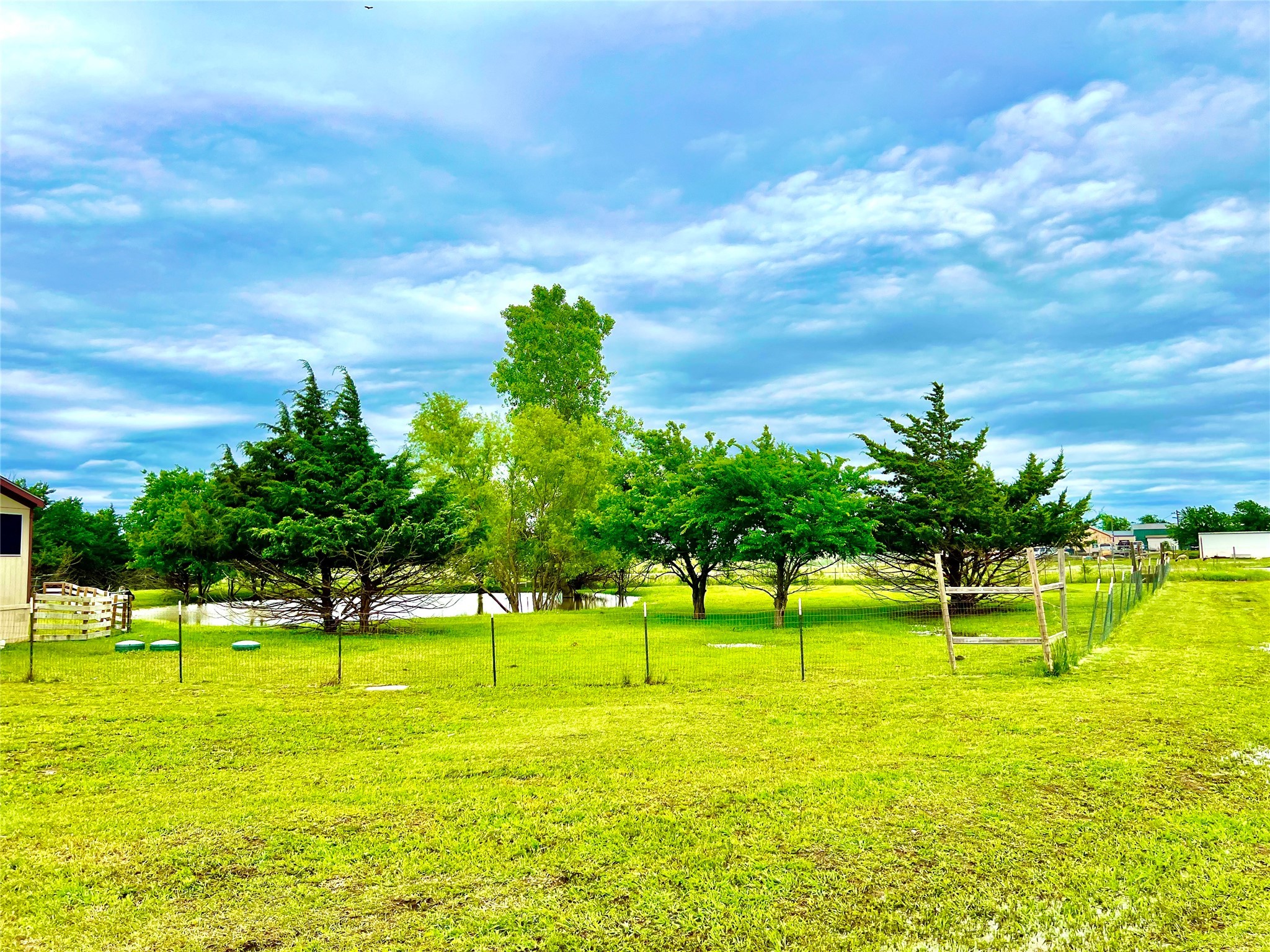 3432 Meadow Crest Drive