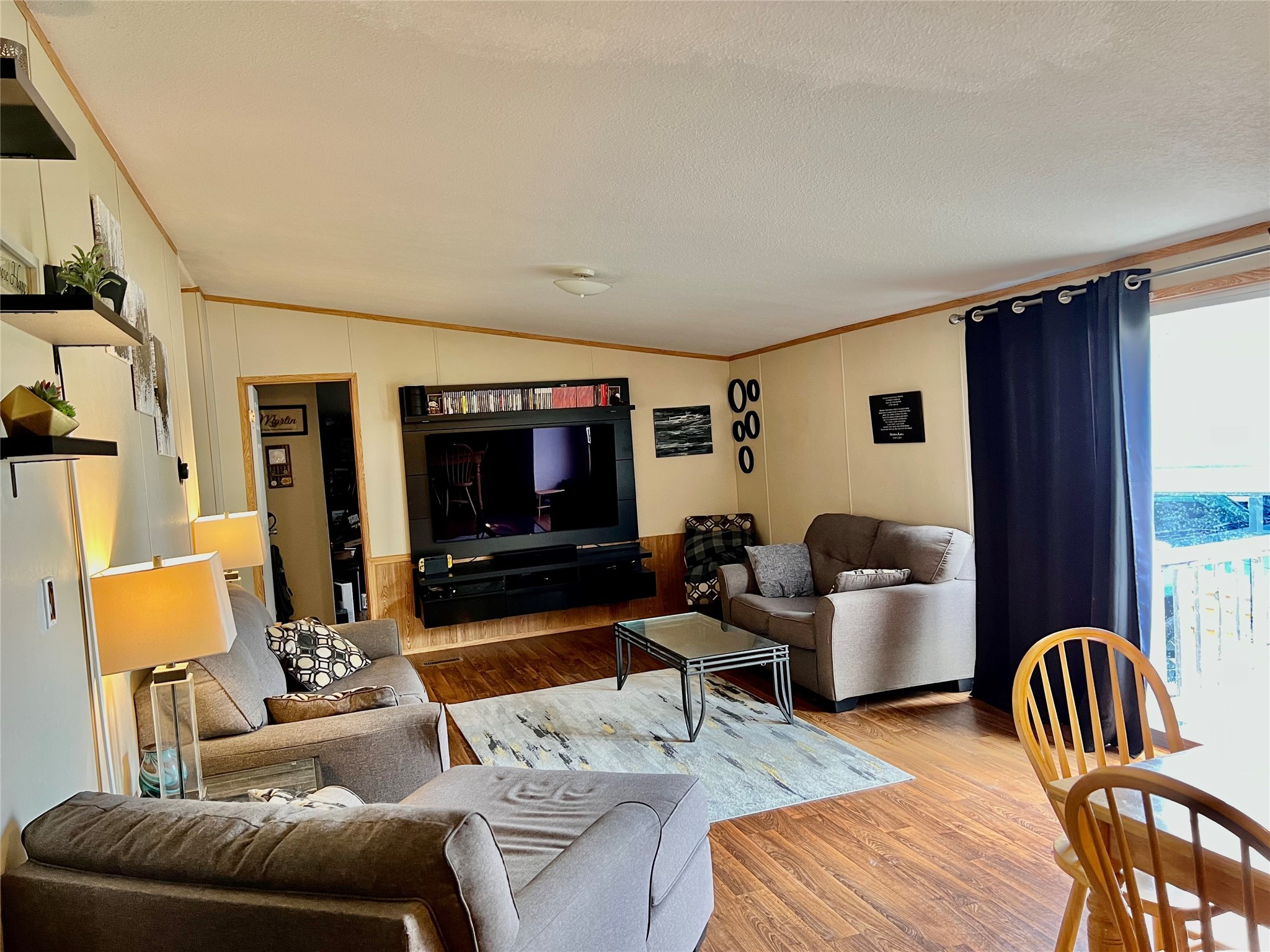 3432 Meadow Crest Drive