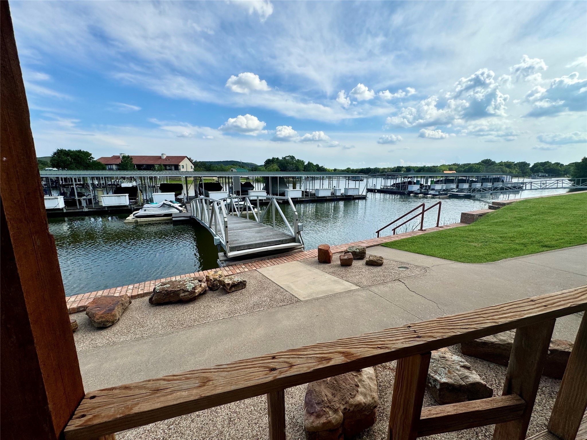 1361 Willow Beach Road B8