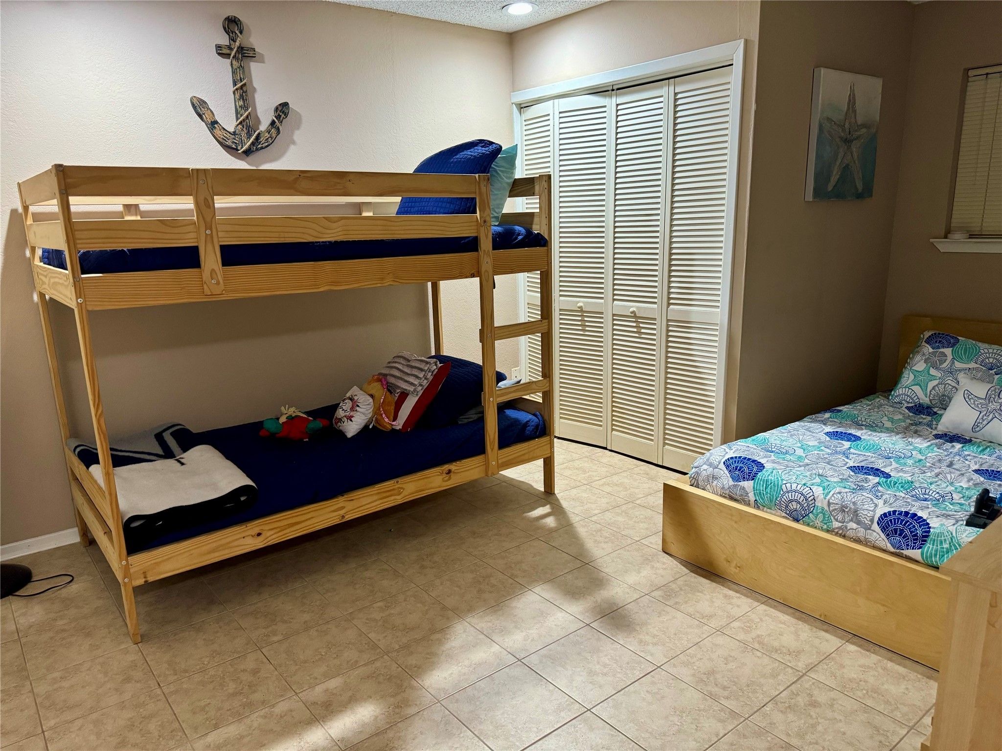 1361 Willow Beach Road B8