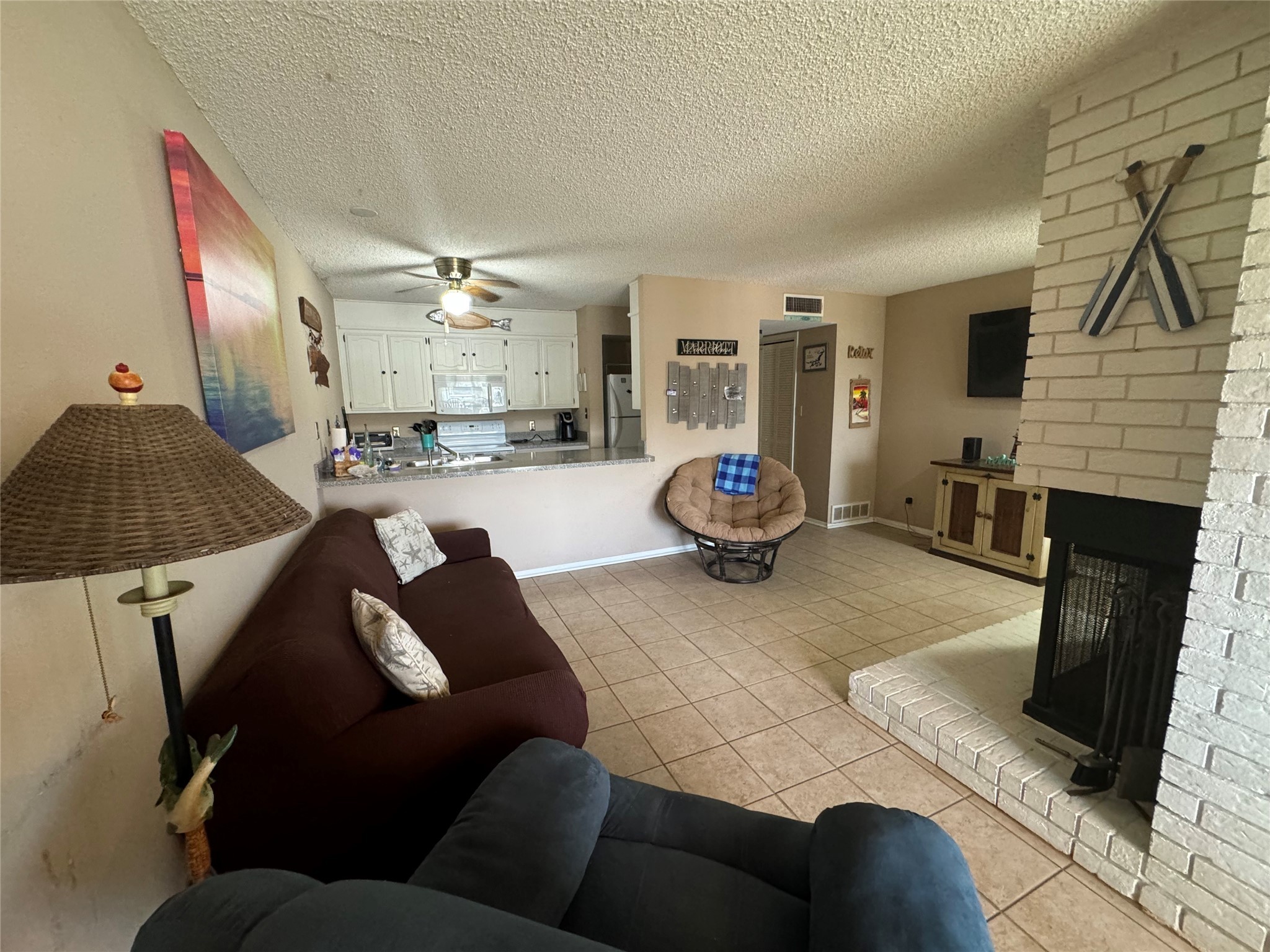 1361 Willow Beach Road B8