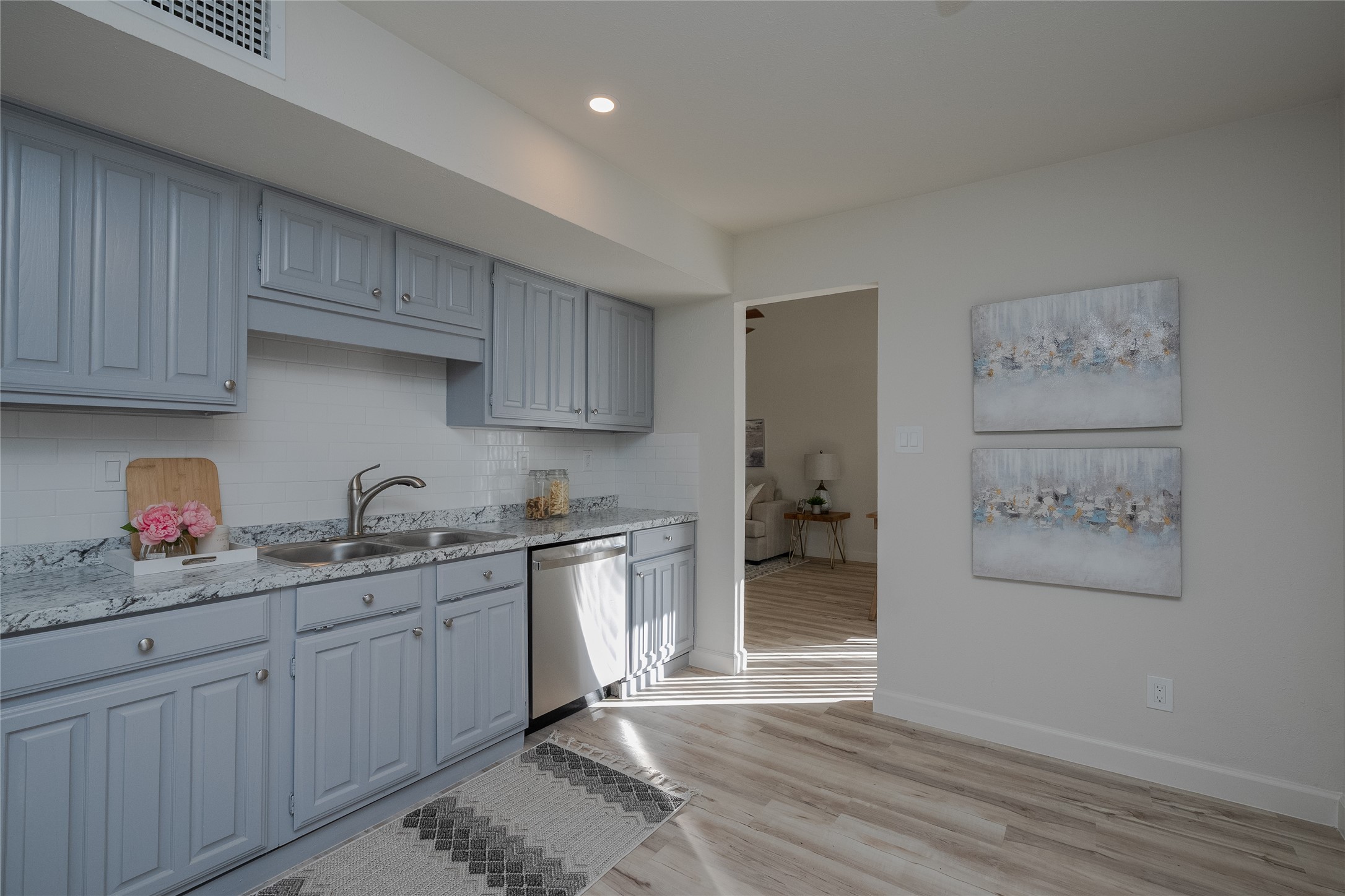 3732 Whitefern Drive