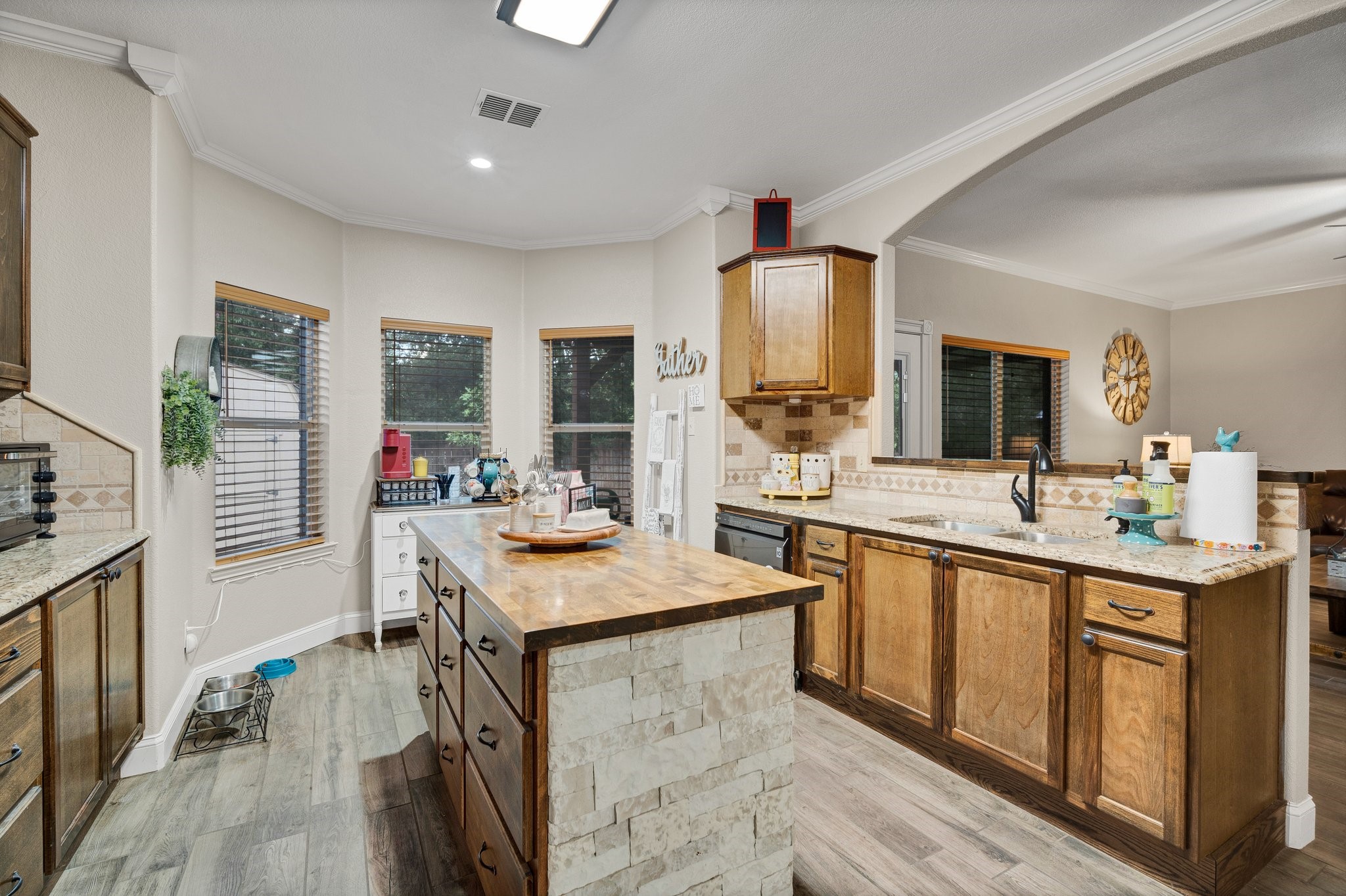 2012 Collington Drive