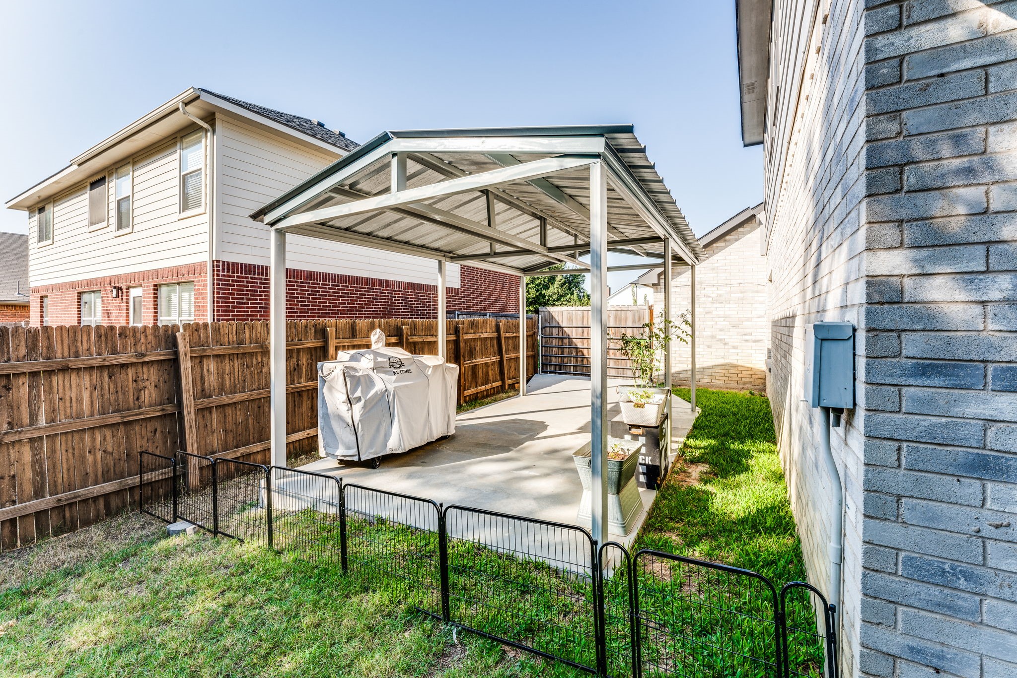 2012 Collington Drive