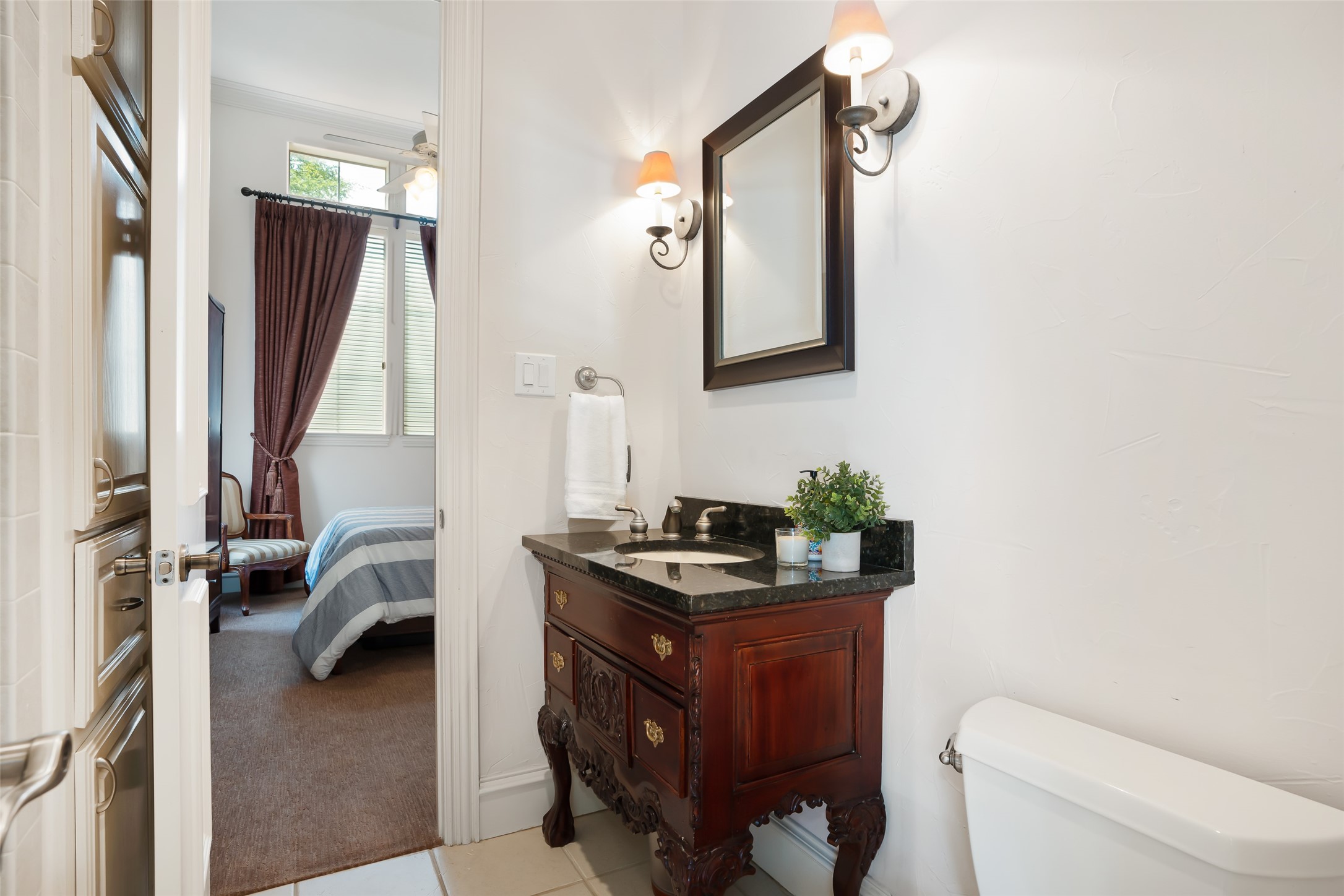 4 Spyglass Court