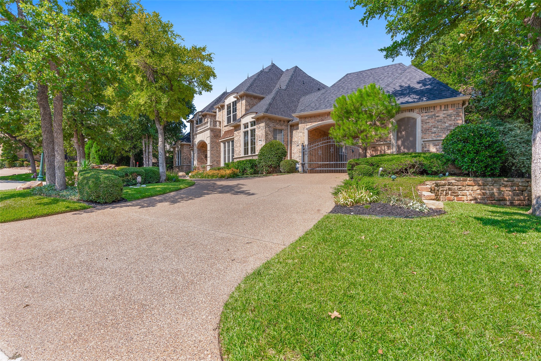 4 Spyglass Court
