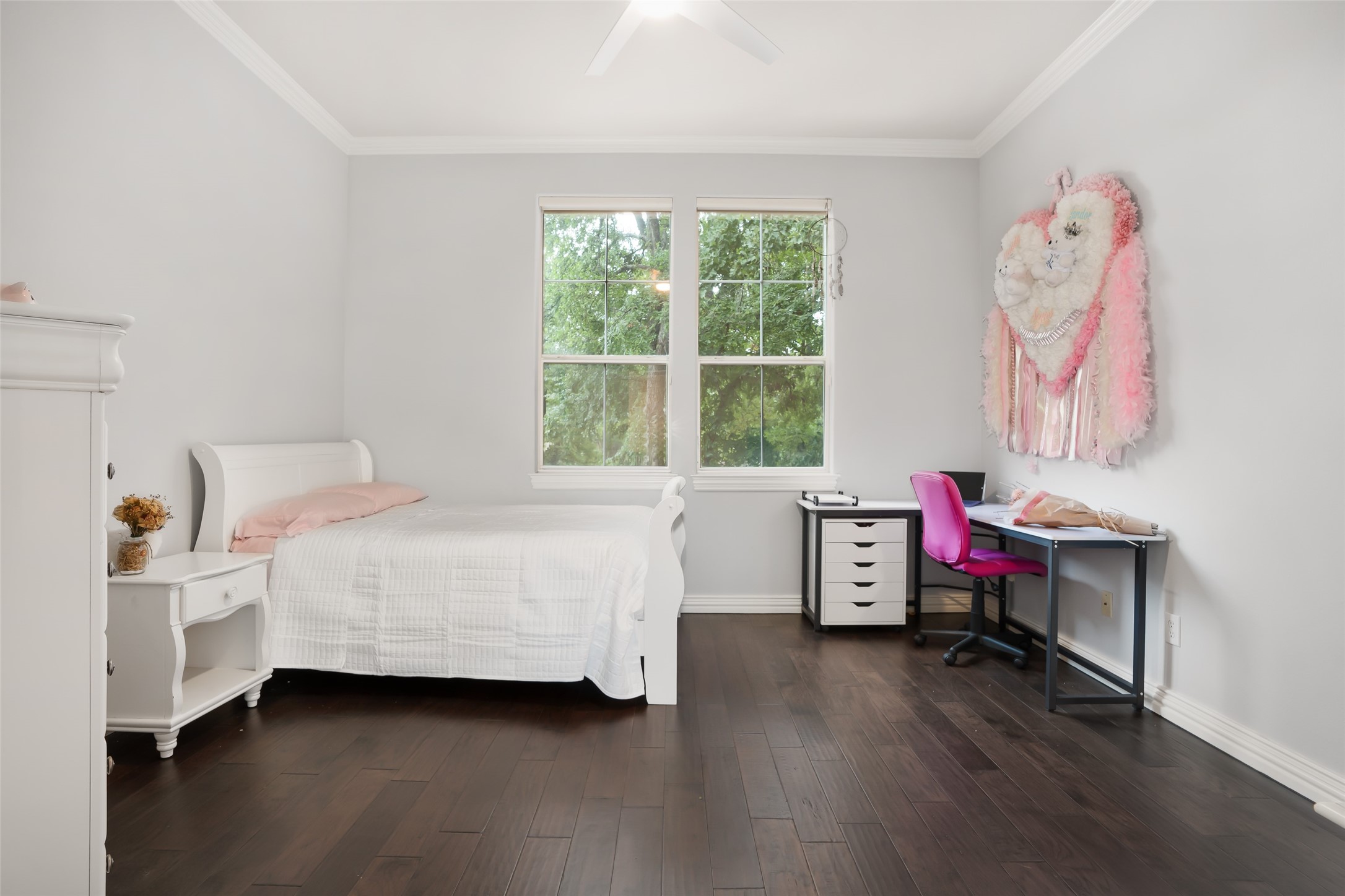 4 Spyglass Court