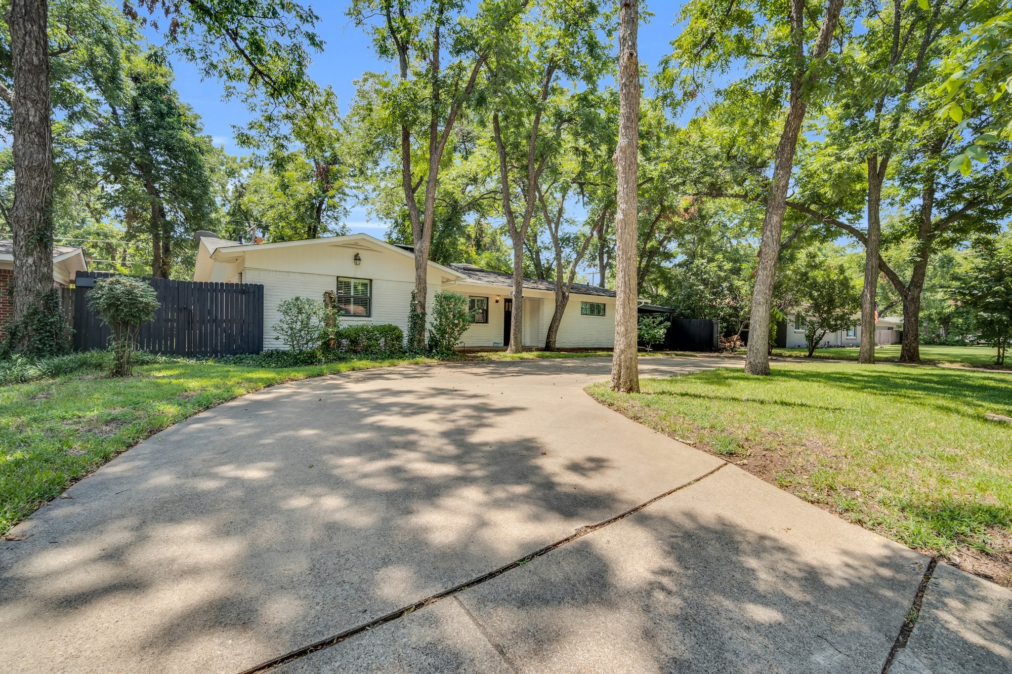 1520 Southwood Boulevard