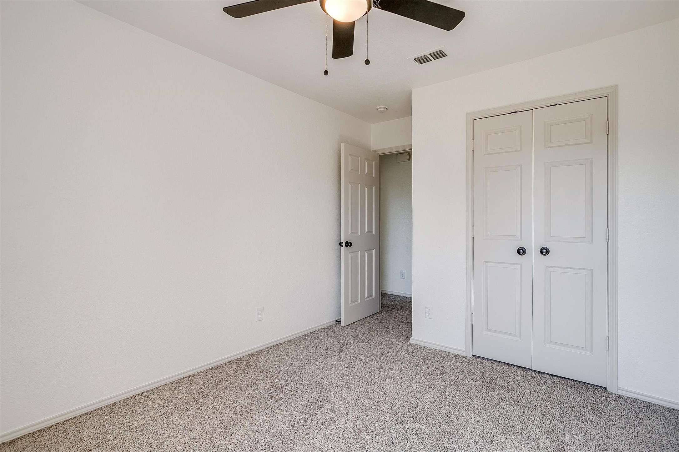 827 Village Point Lane