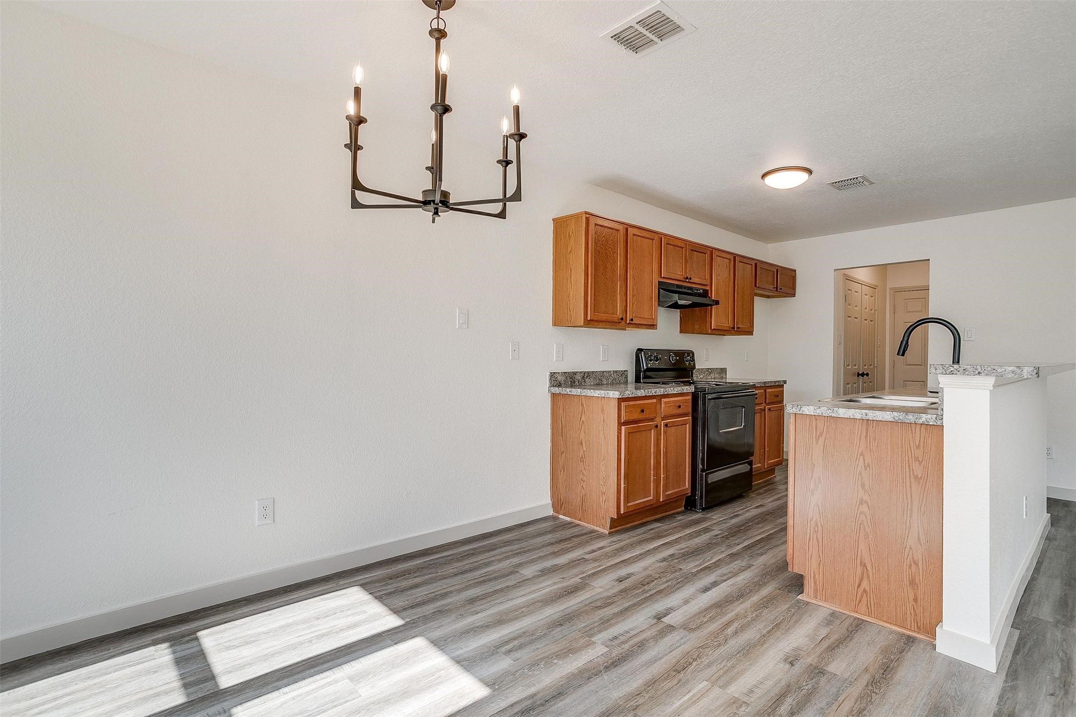 827 Village Point Lane