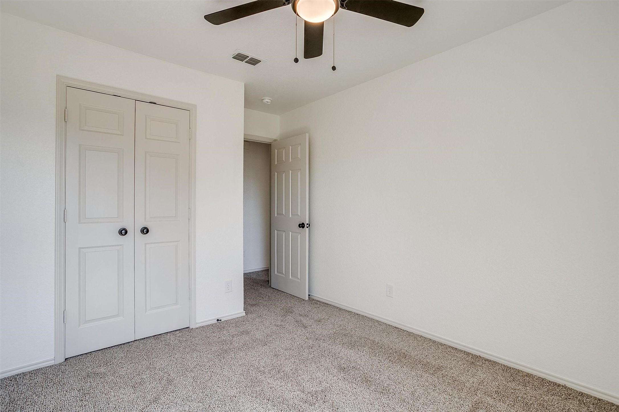 827 Village Point Lane