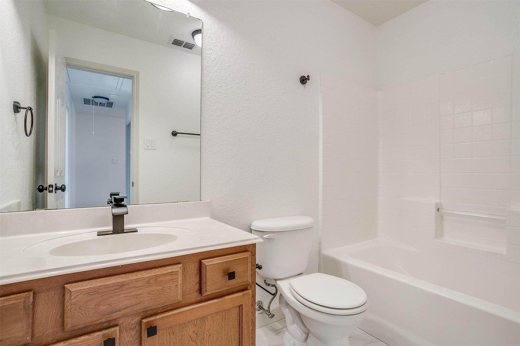 827 Village Point Lane