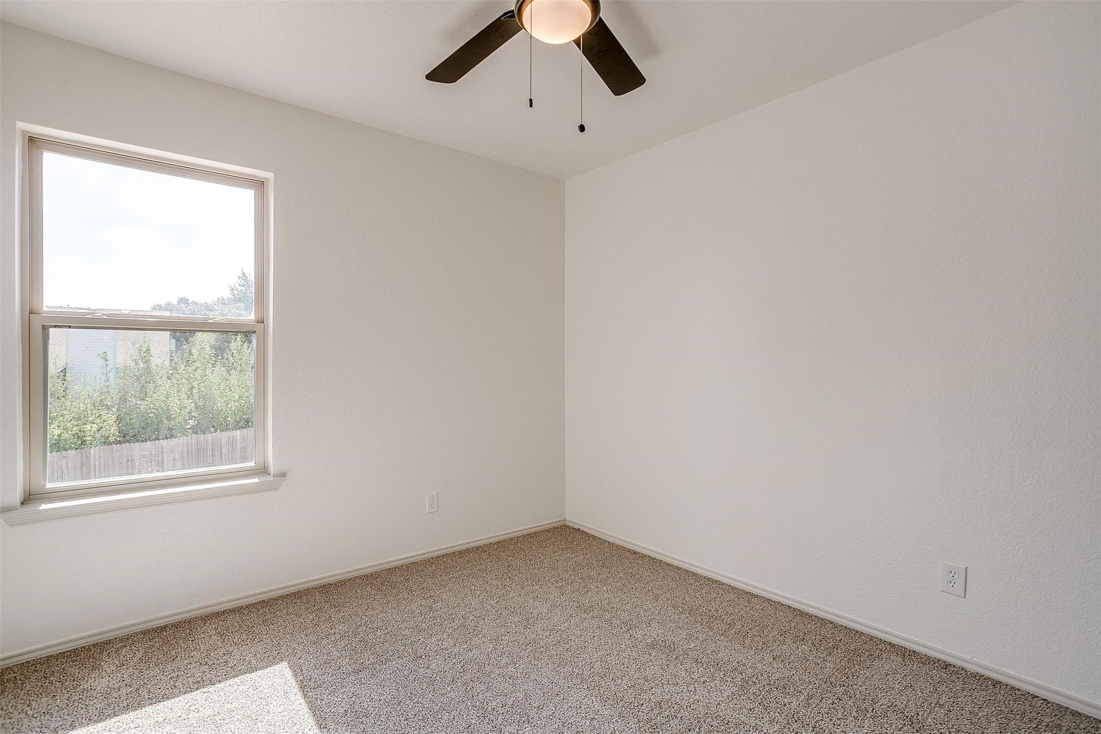 827 Village Point Lane