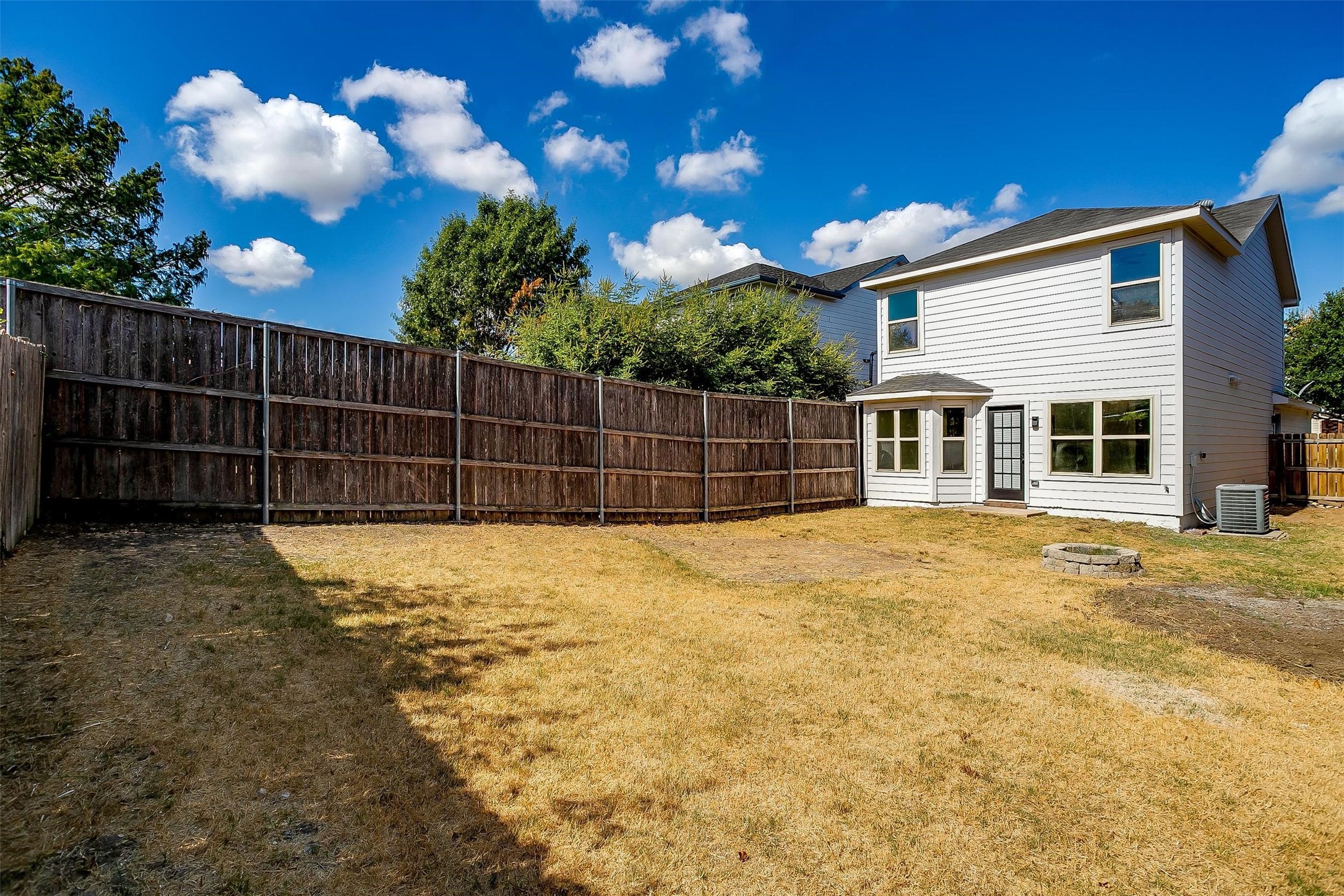 827 Village Point Lane