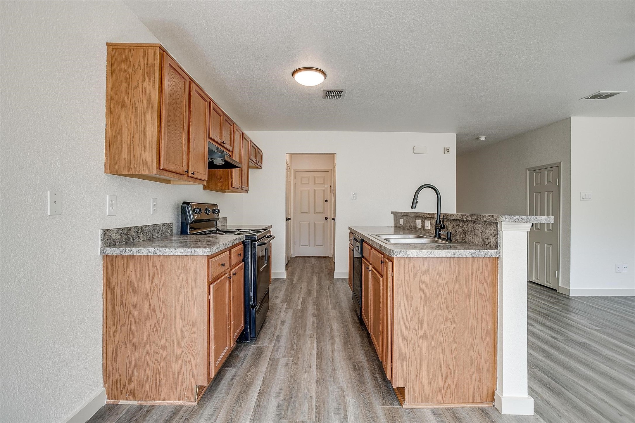 827 Village Point Lane