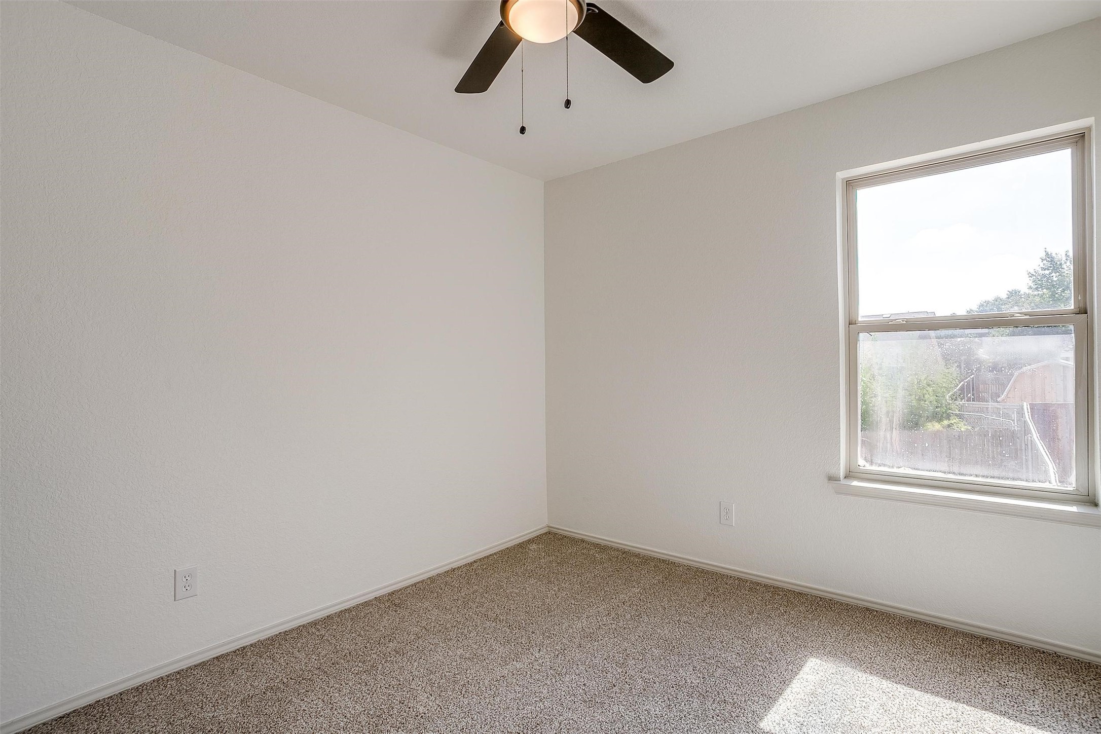 827 Village Point Lane