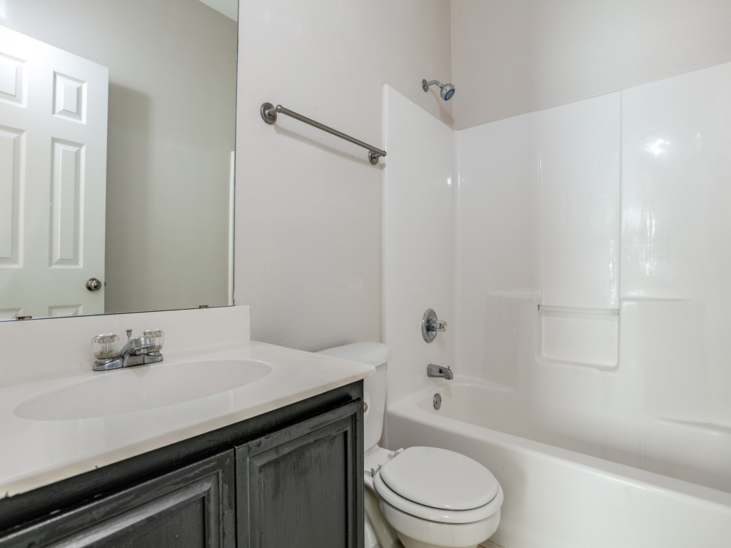 9821 Walnut Hill Drive