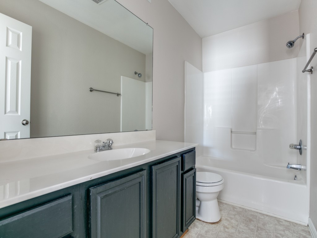 9821 Walnut Hill Drive