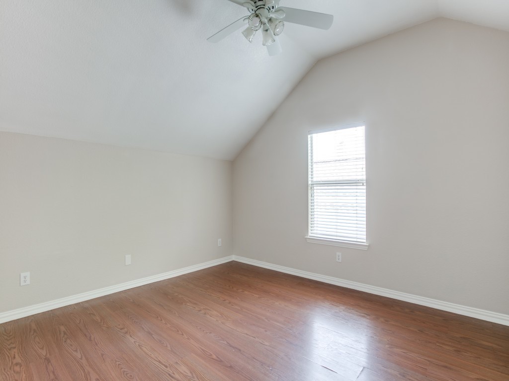 9821 Walnut Hill Drive