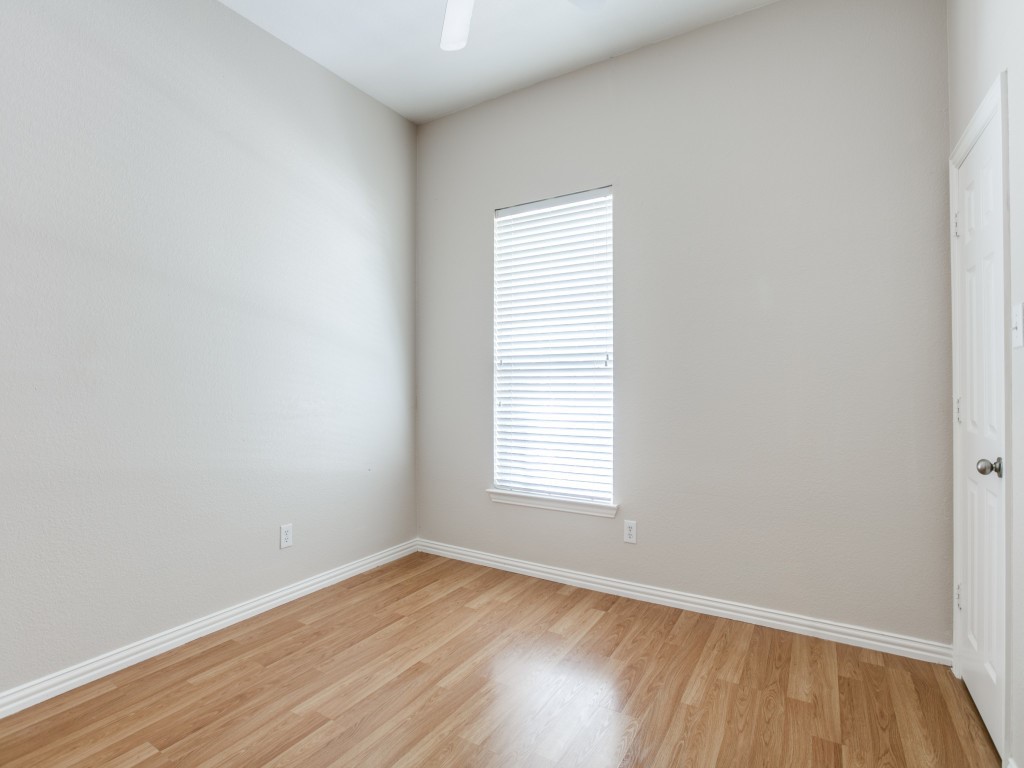 9821 Walnut Hill Drive