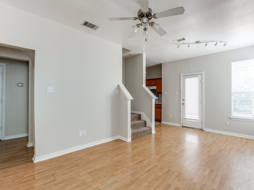 9821 Walnut Hill Drive