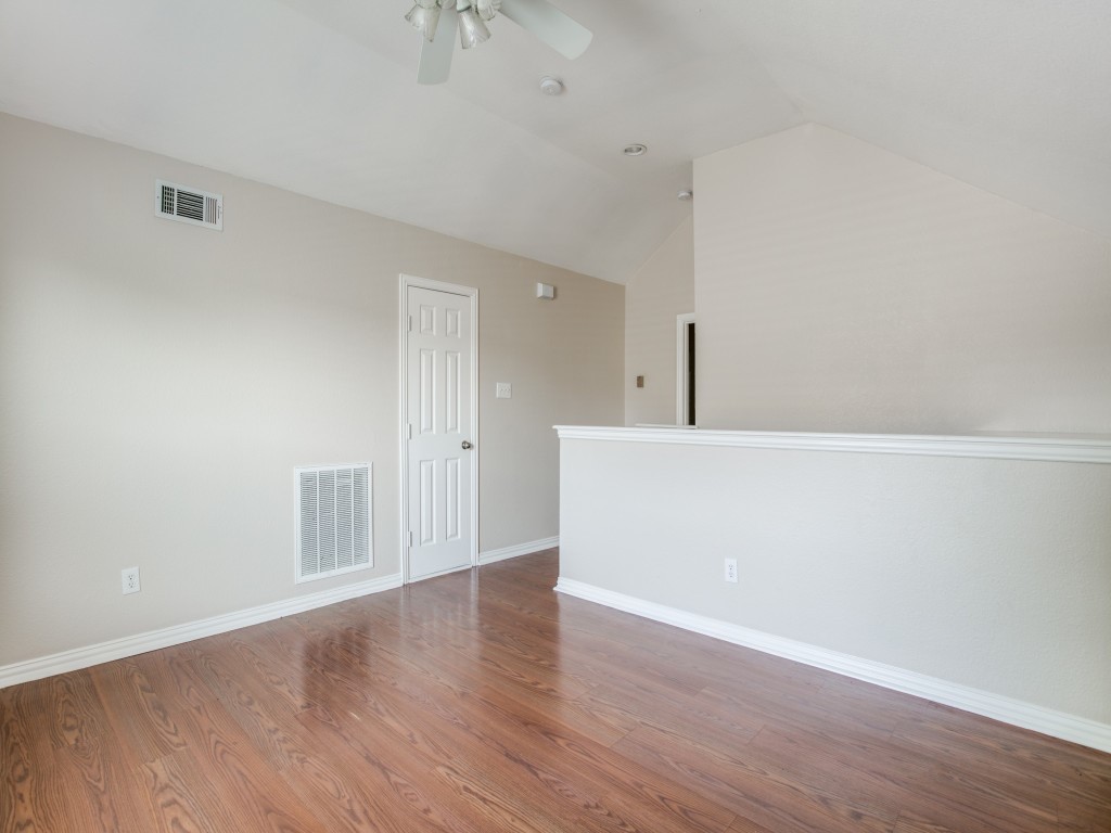 9821 Walnut Hill Drive