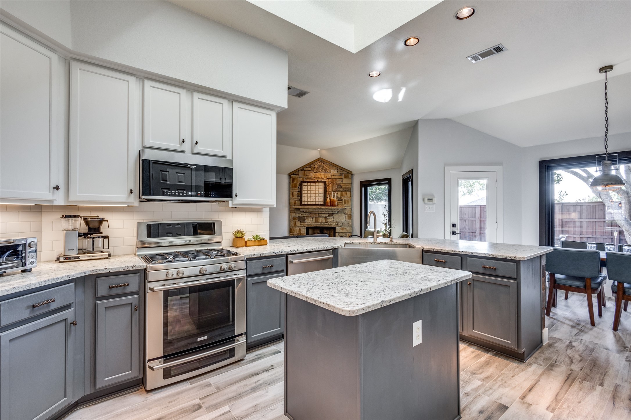 1429 Summerhill Drive