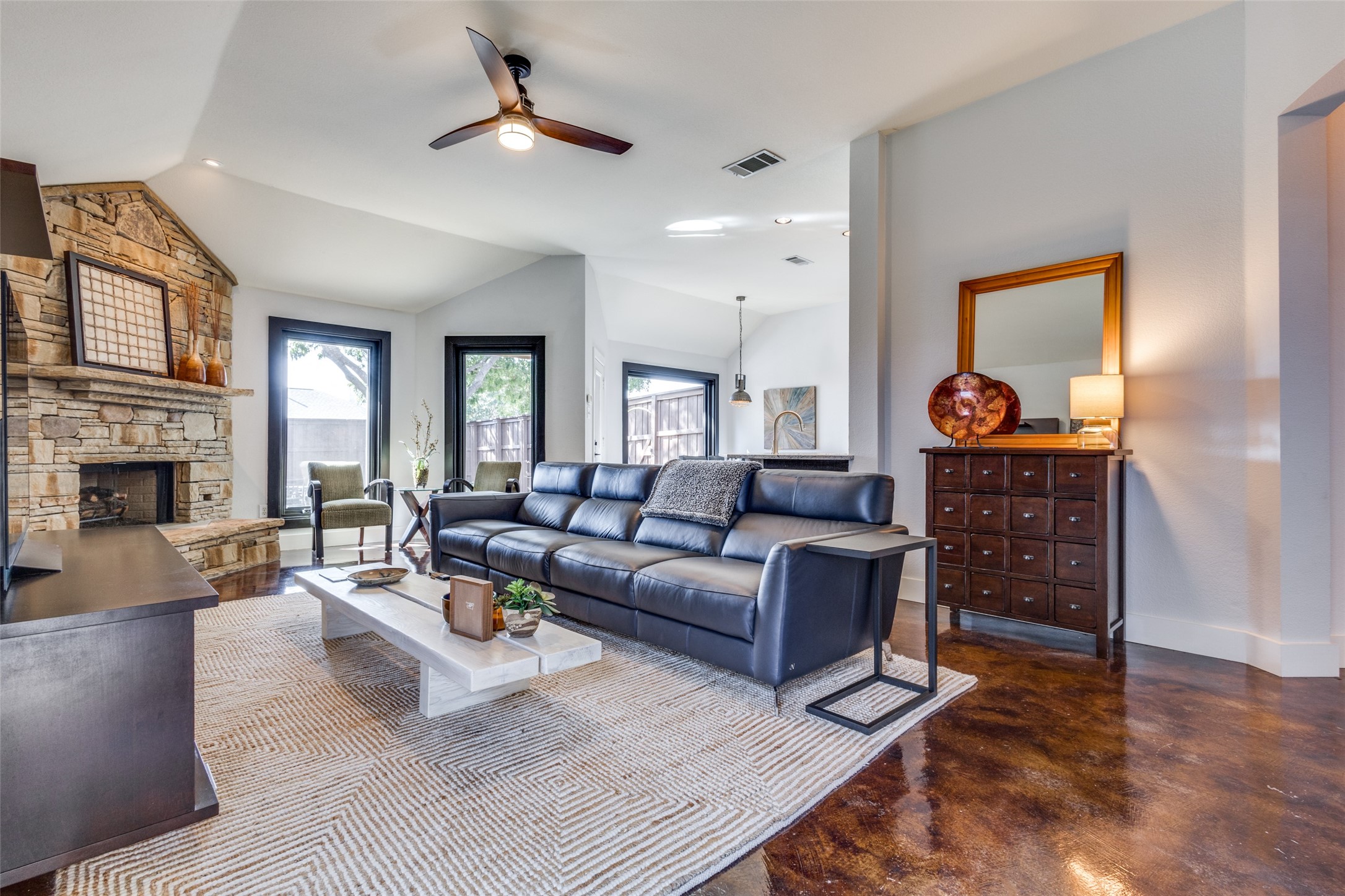 1429 Summerhill Drive
