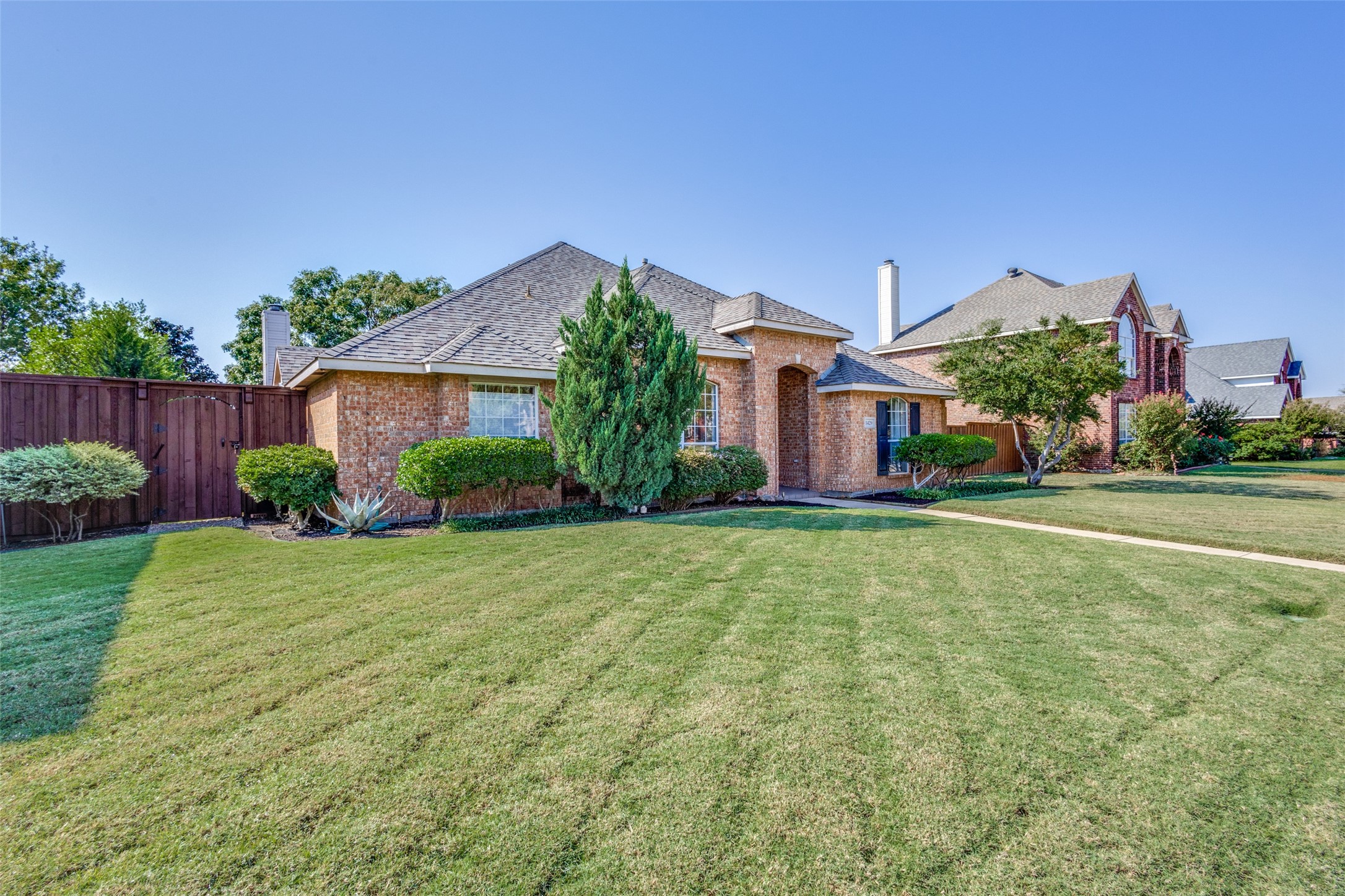 1429 Summerhill Drive
