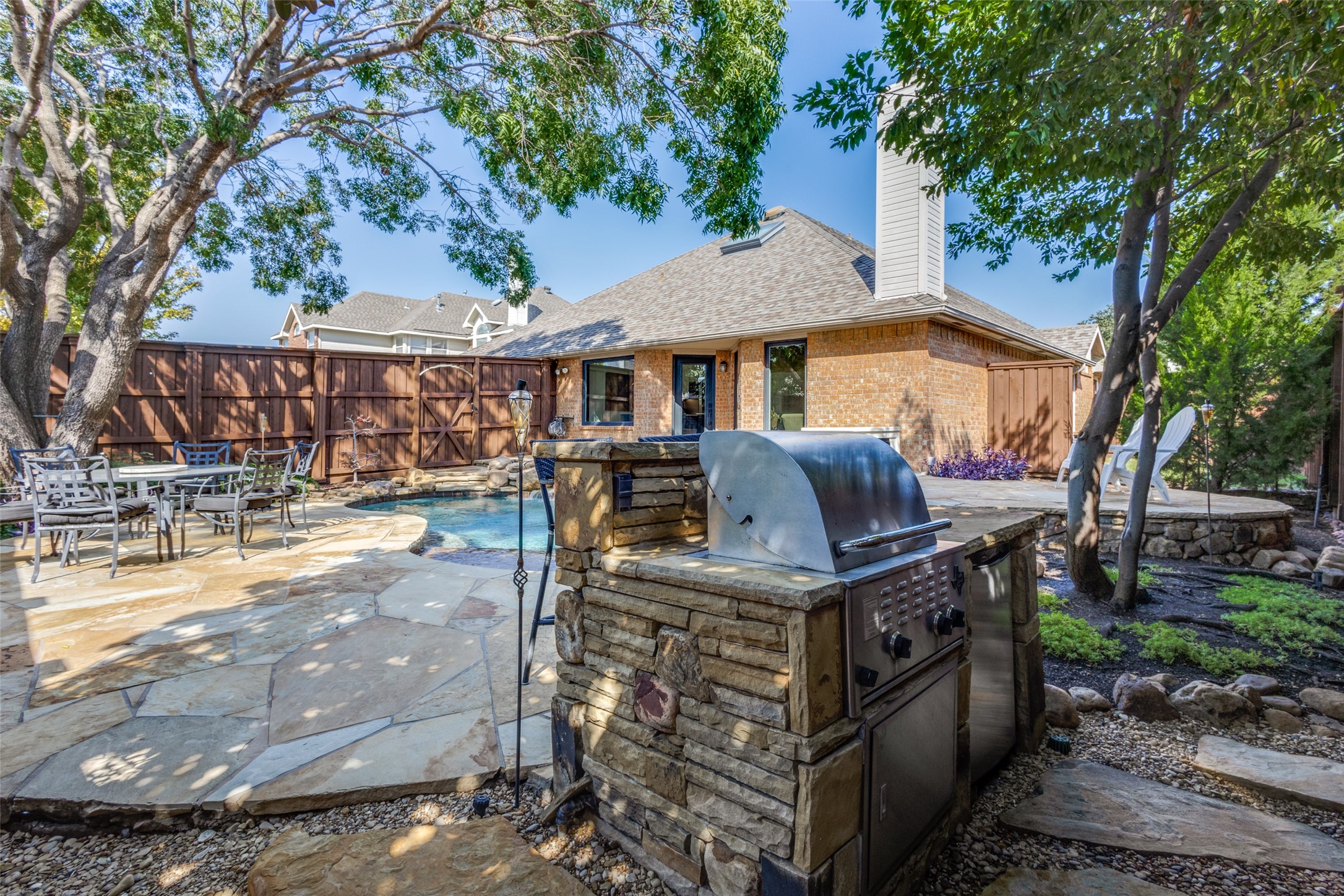 1429 Summerhill Drive