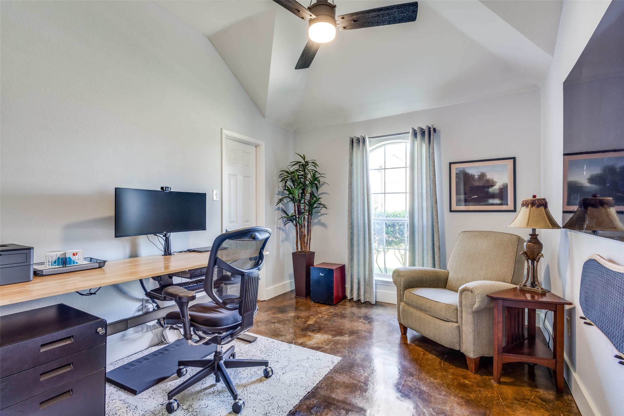 1429 Summerhill Drive
