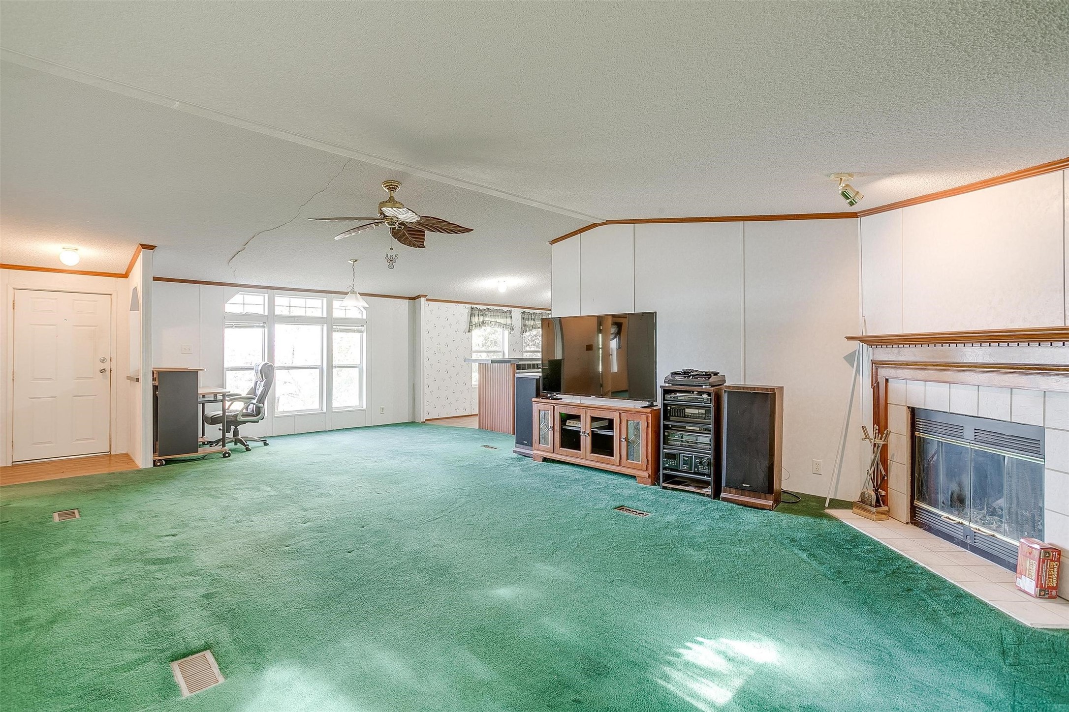 4931 Peachtree Circle