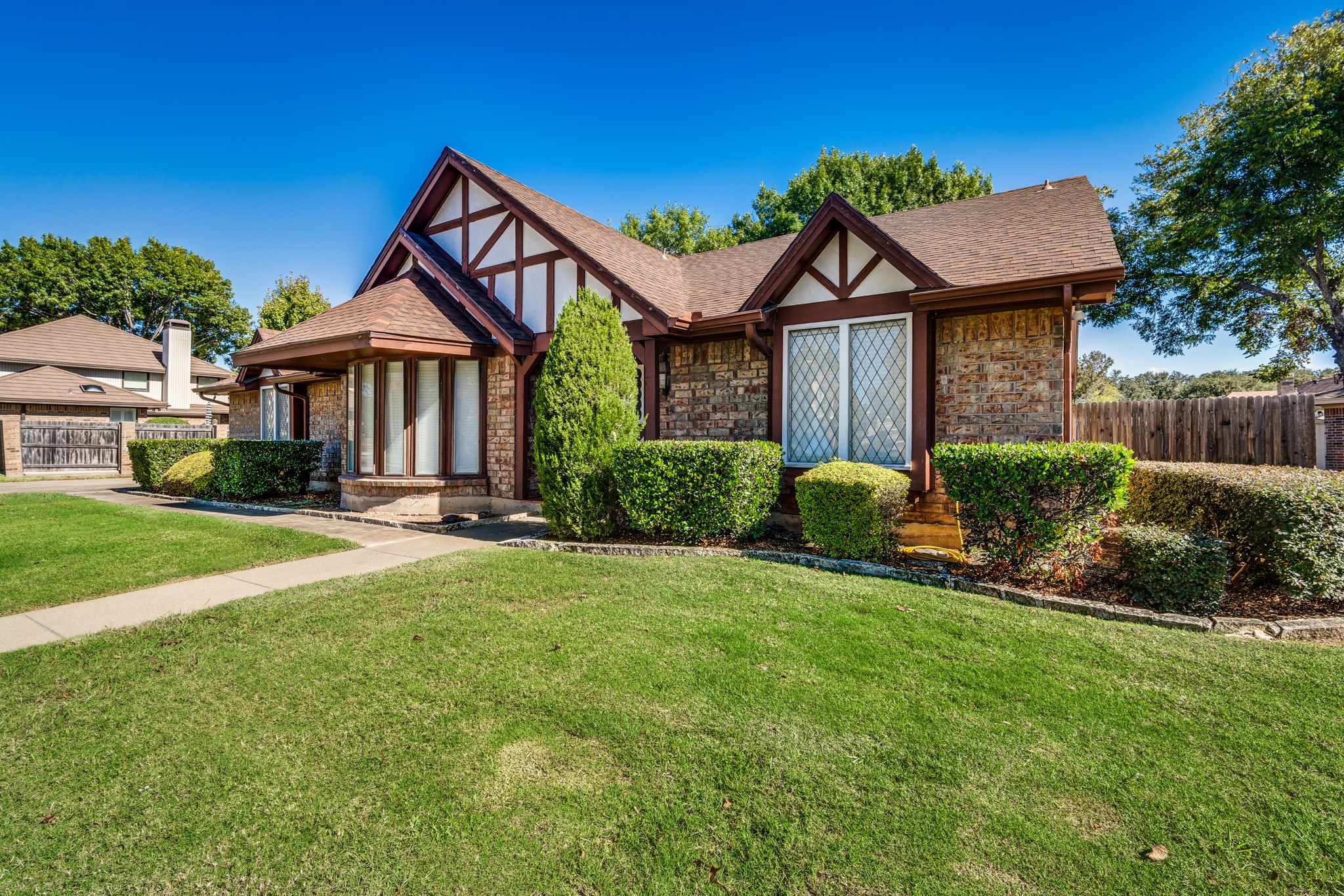 4912 Lariat Trail