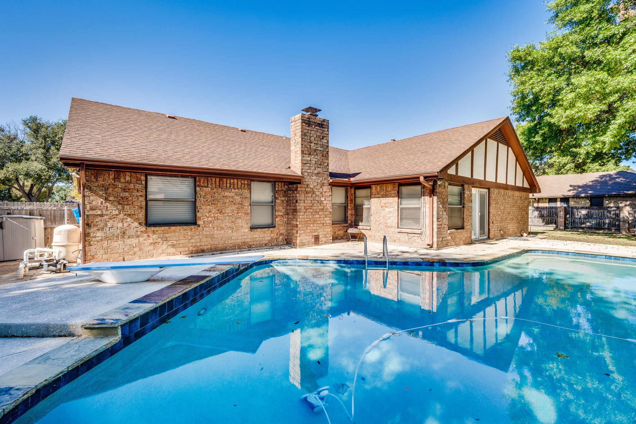 4912 Lariat Trail