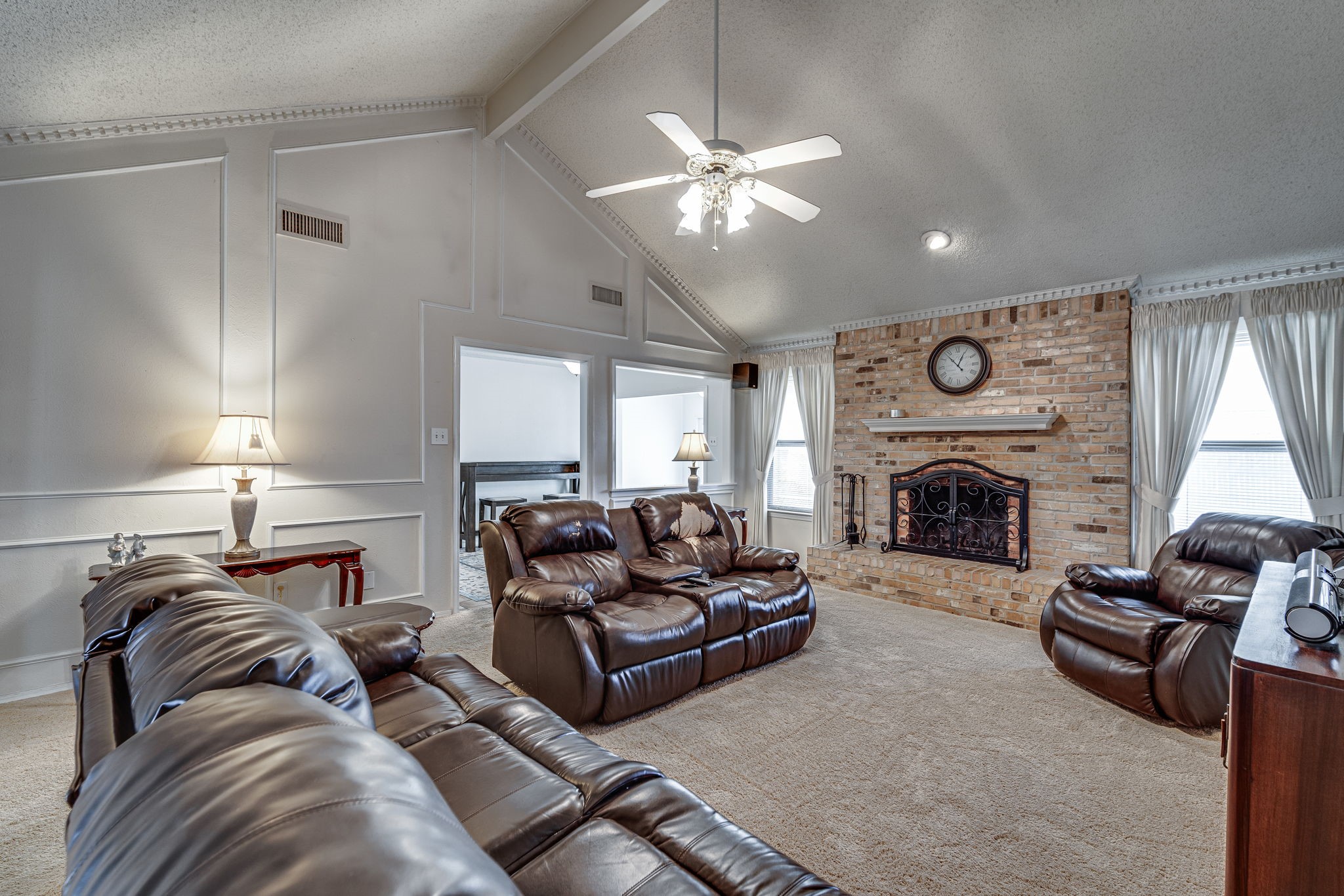 4912 Lariat Trail