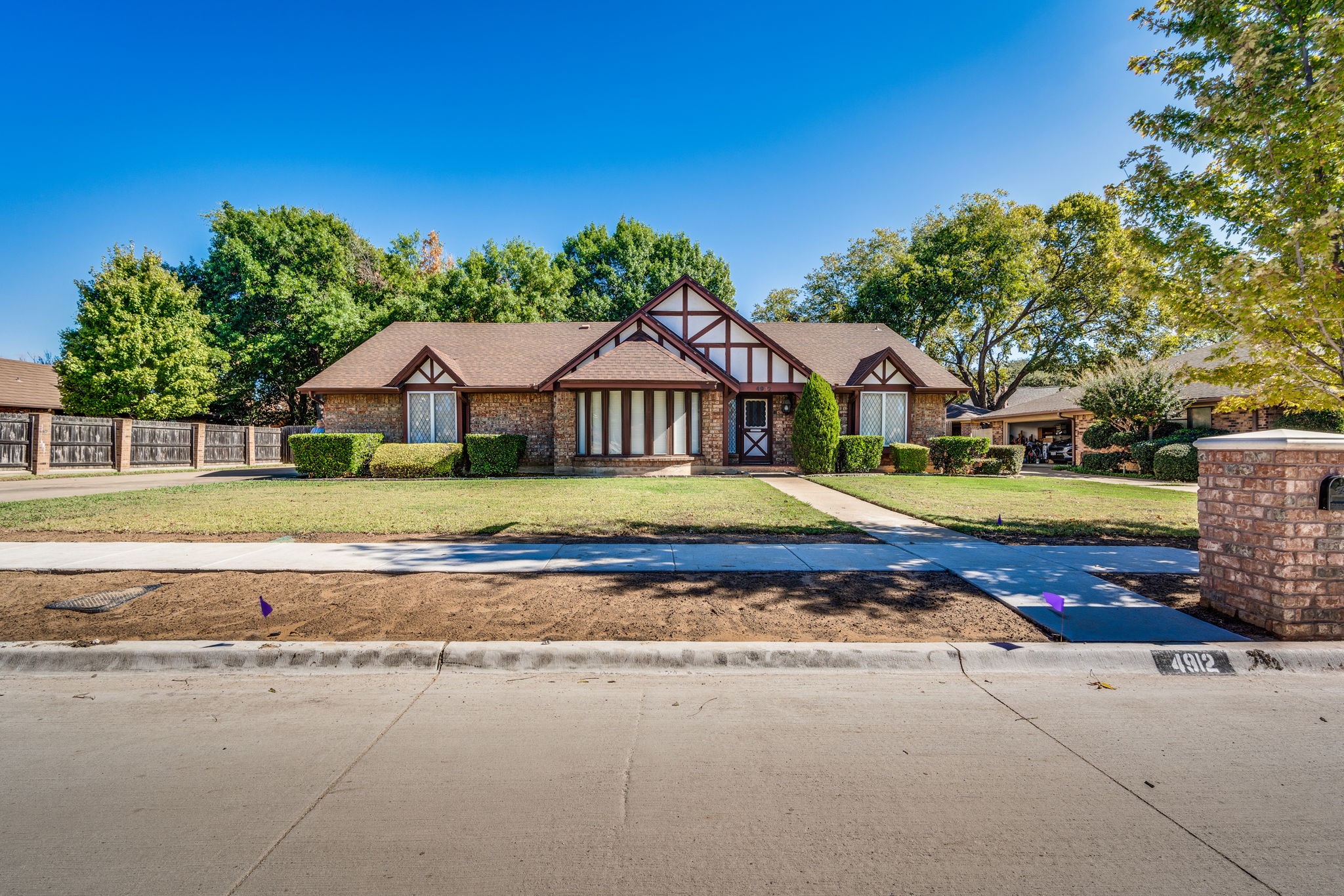 4912 Lariat Trail