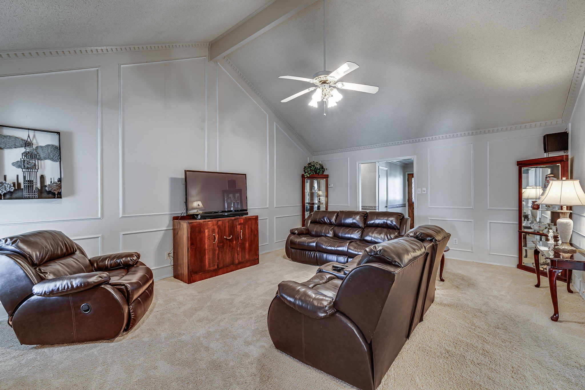 4912 Lariat Trail