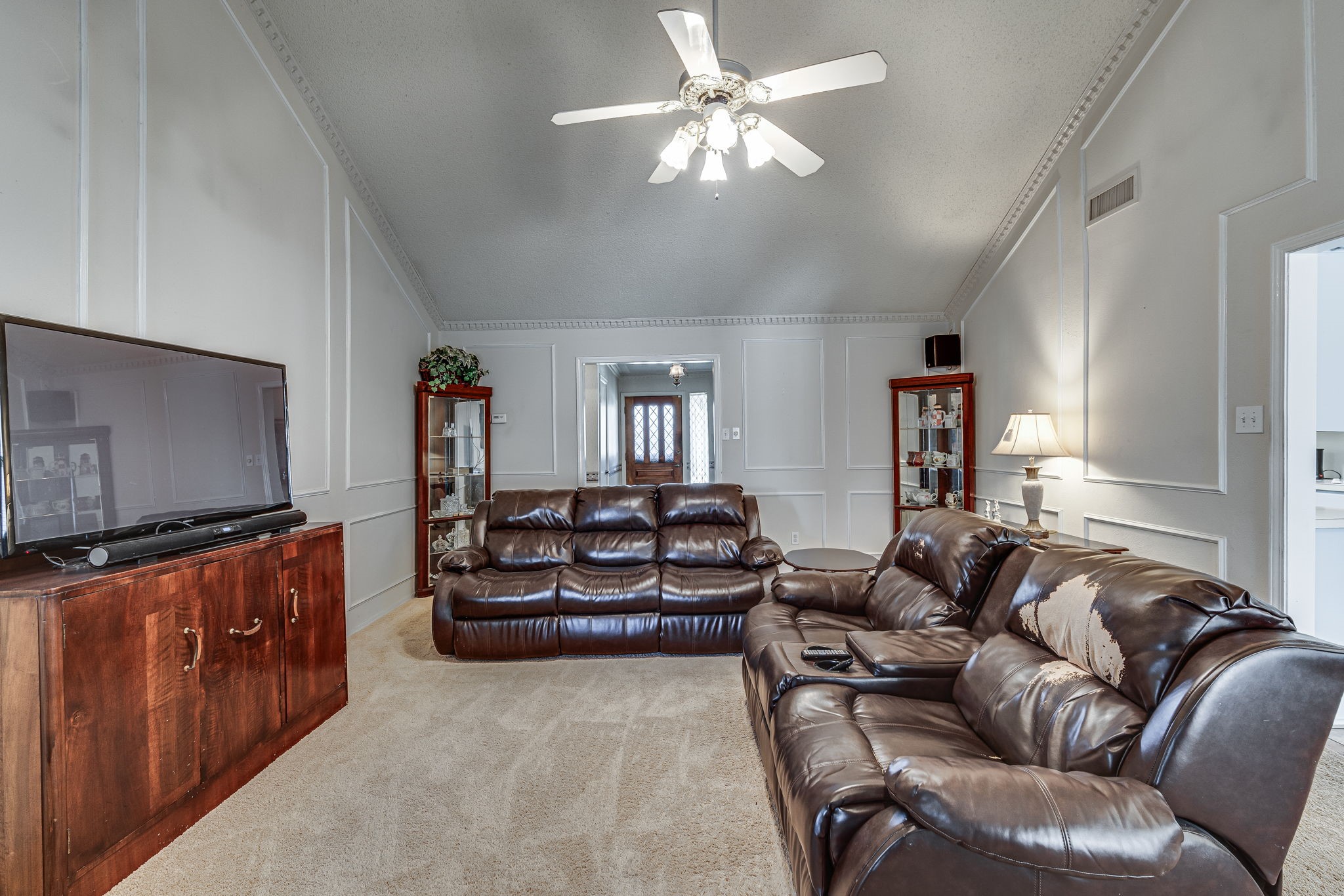 4912 Lariat Trail