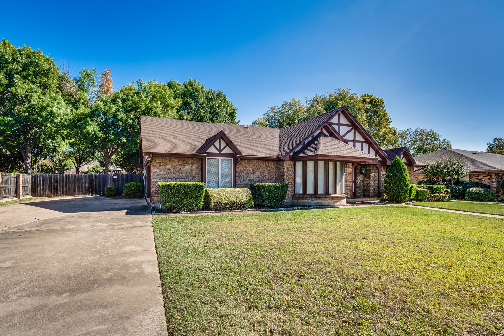 4912 Lariat Trail