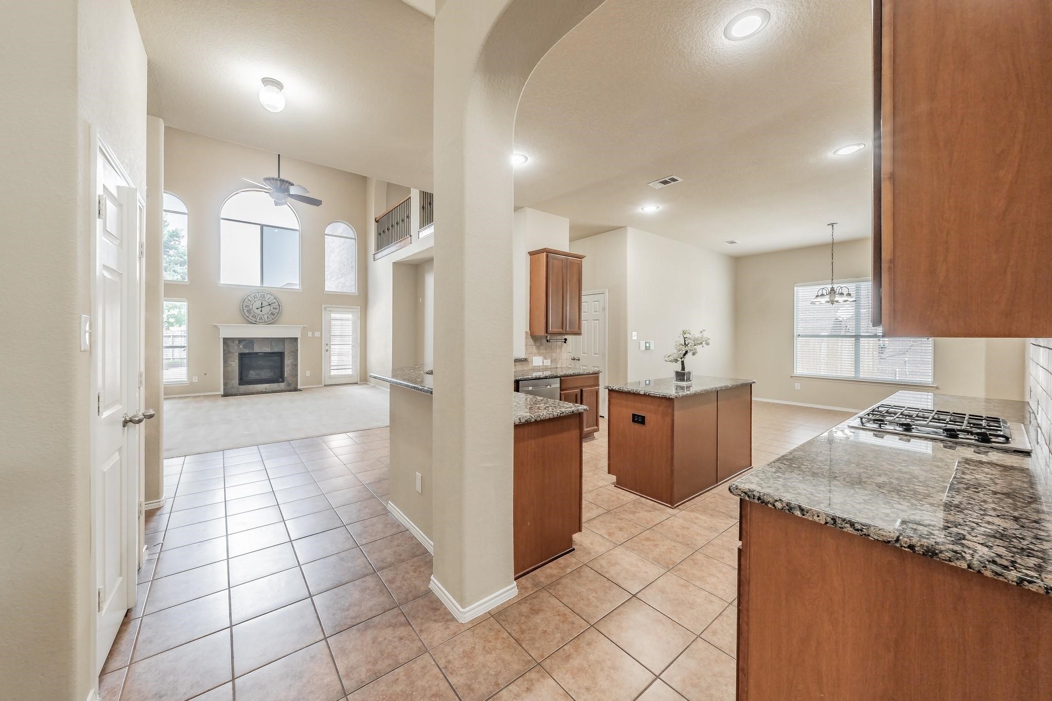 5543 Clay Court