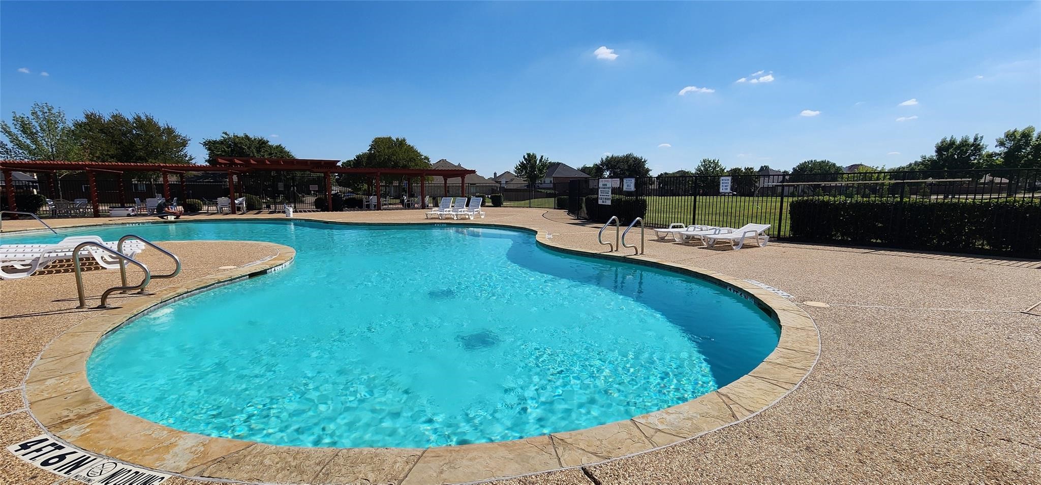 5543 Clay Court