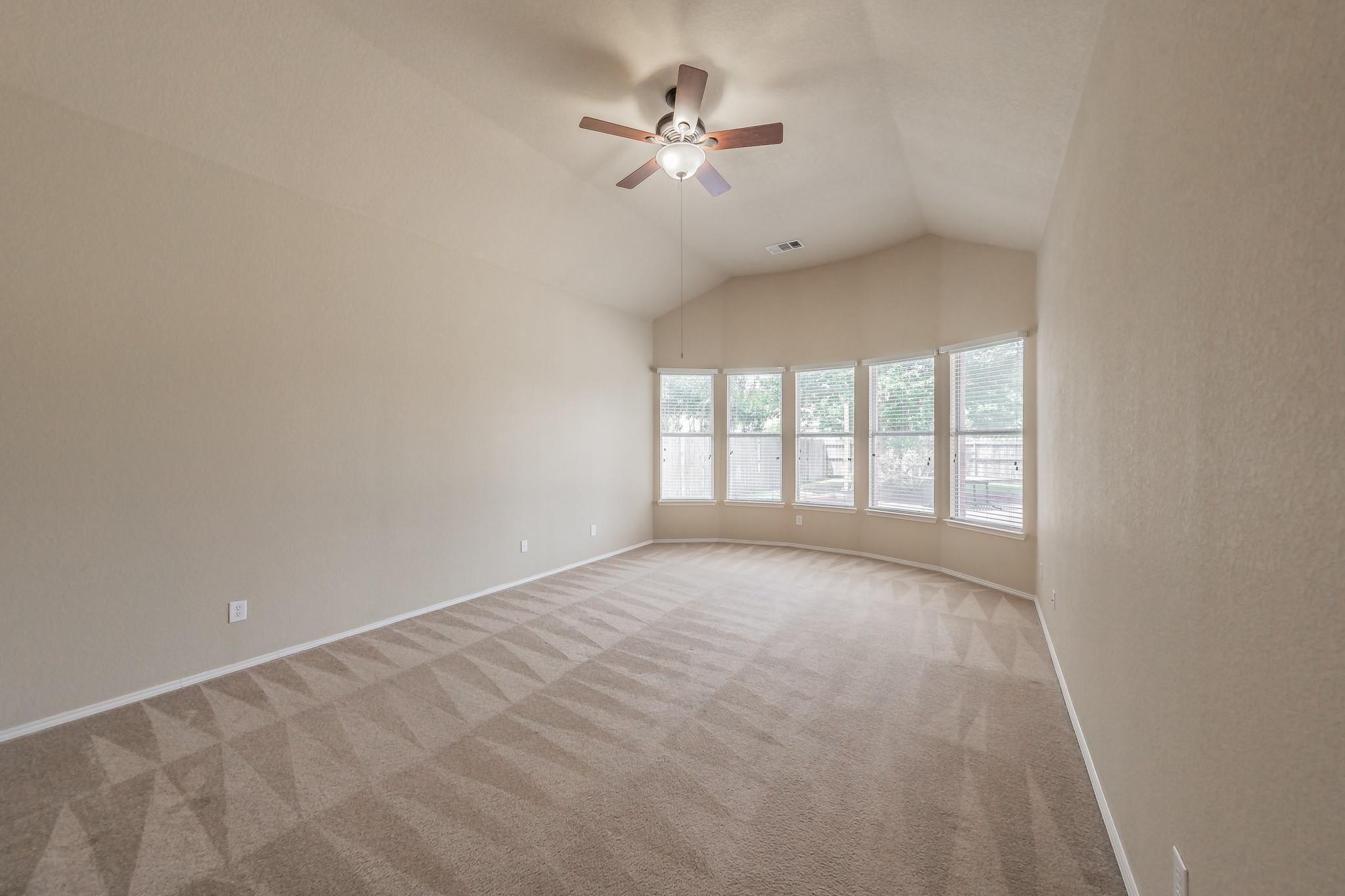 5543 Clay Court