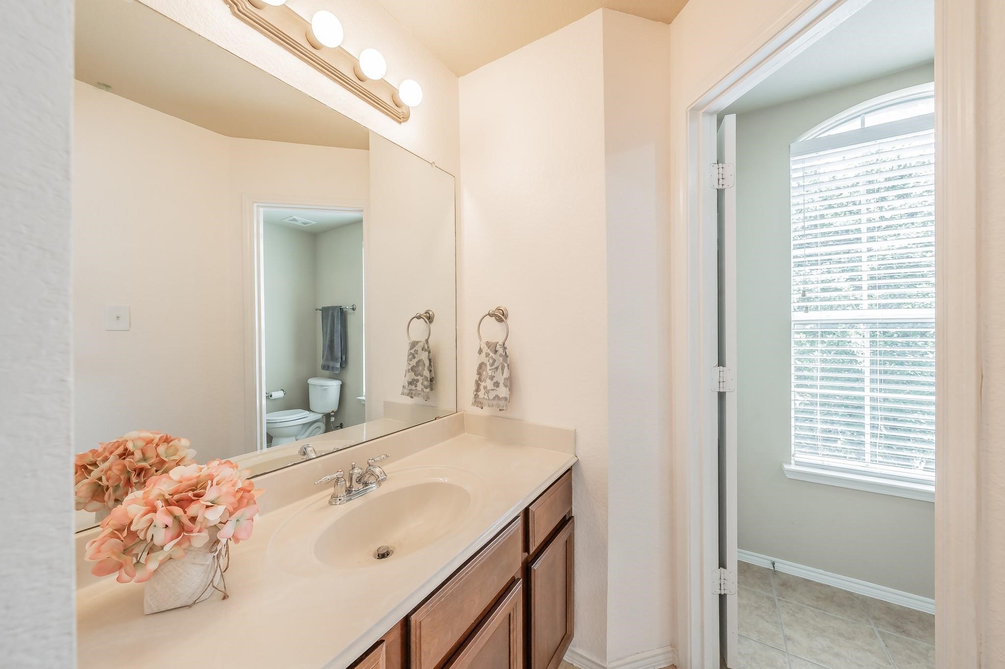 5543 Clay Court